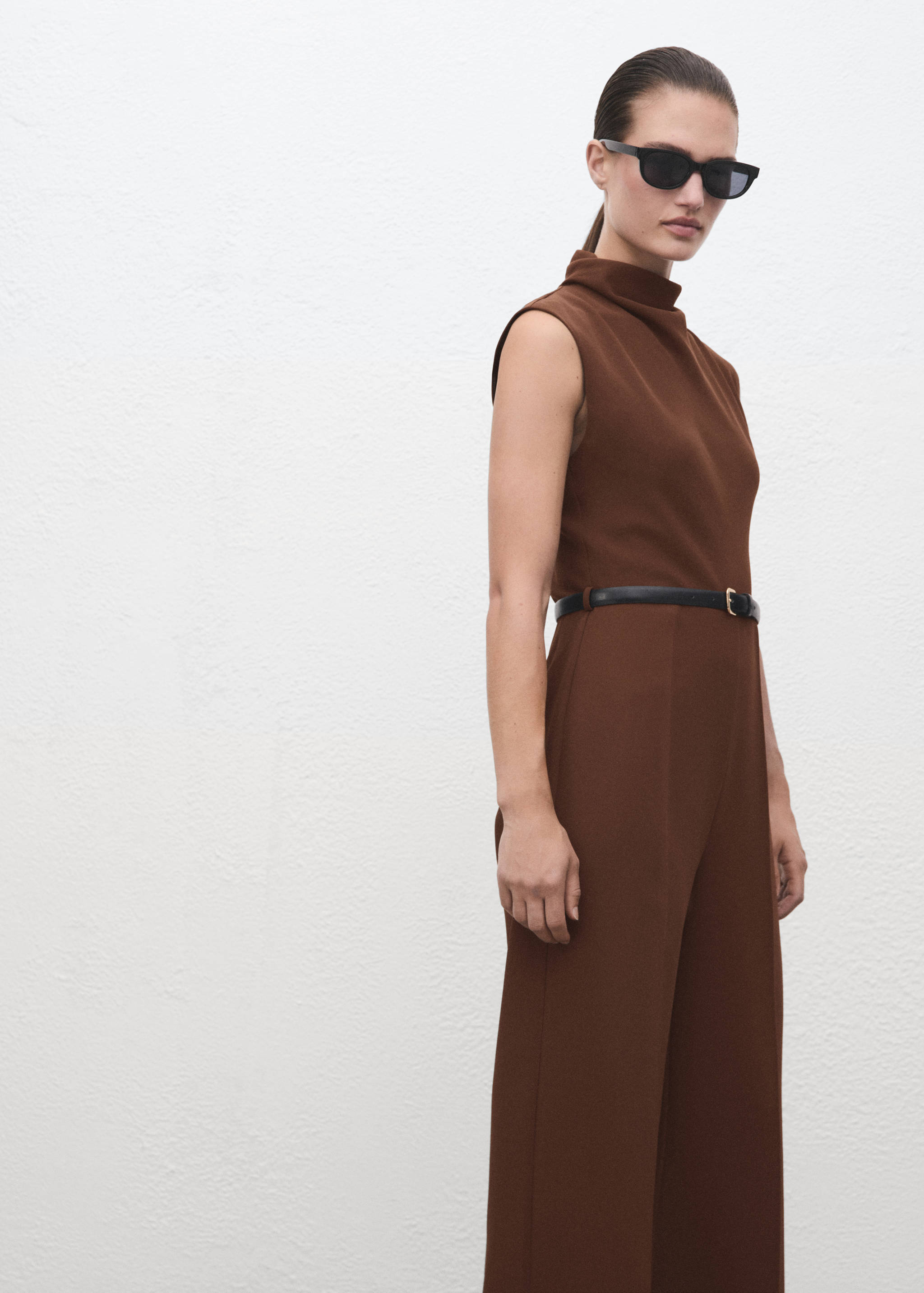 Jumpsuit with draped neck and belt - Details of the article 6