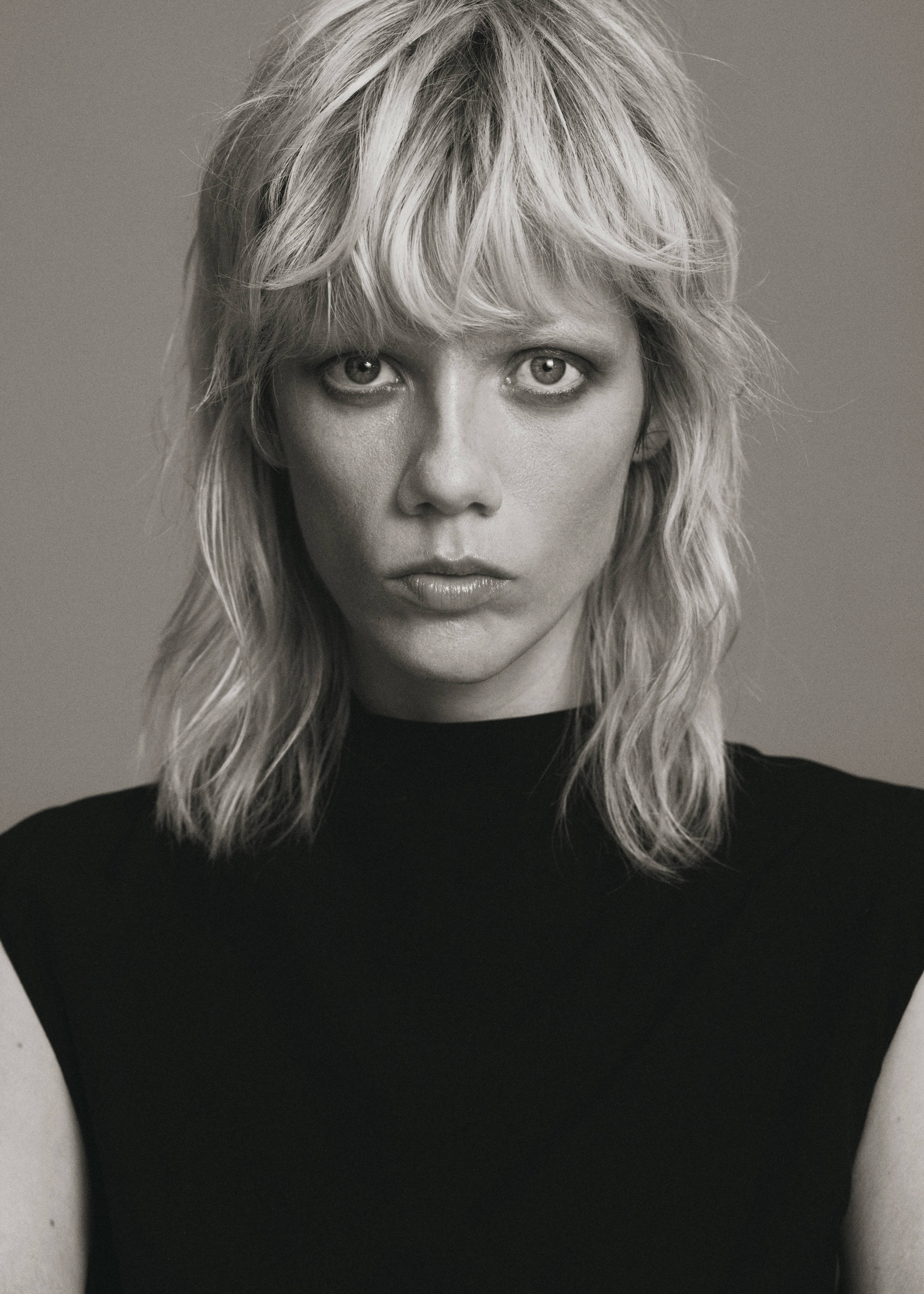 Jumpsuit with draped neck and belt - Details of the article 1