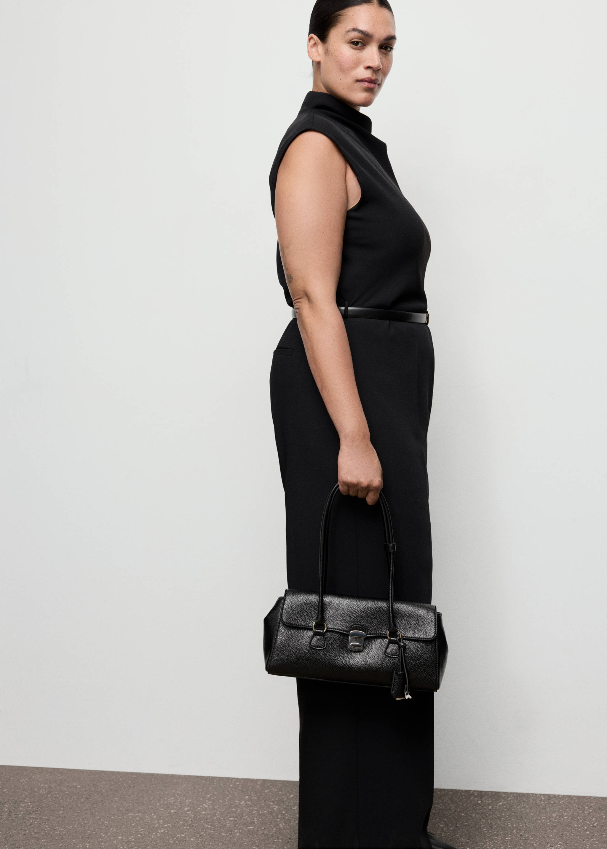 Jumpsuit with draped neck and belt - Details of the article 5