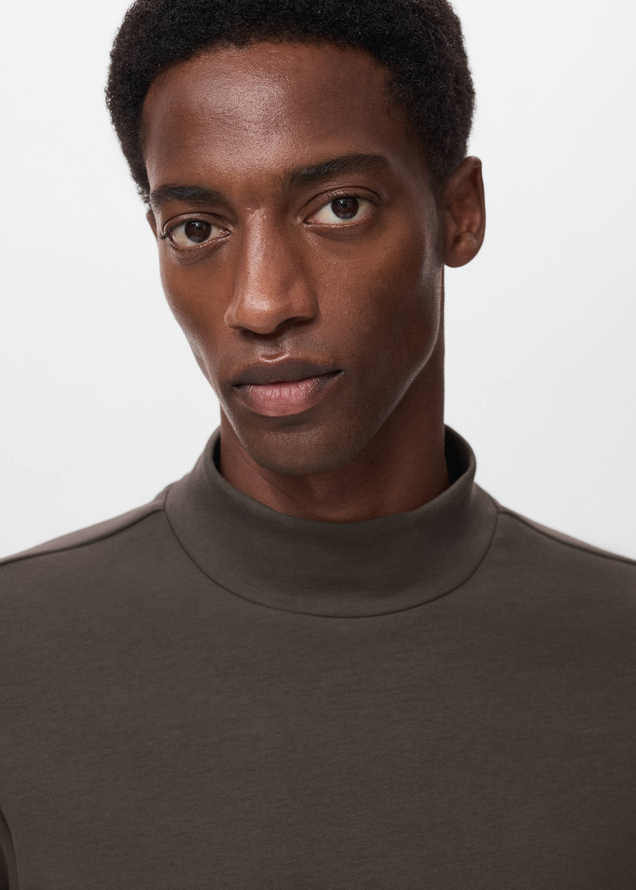 Long-sleeved t-shirt with perkins neck - Details of the article 1