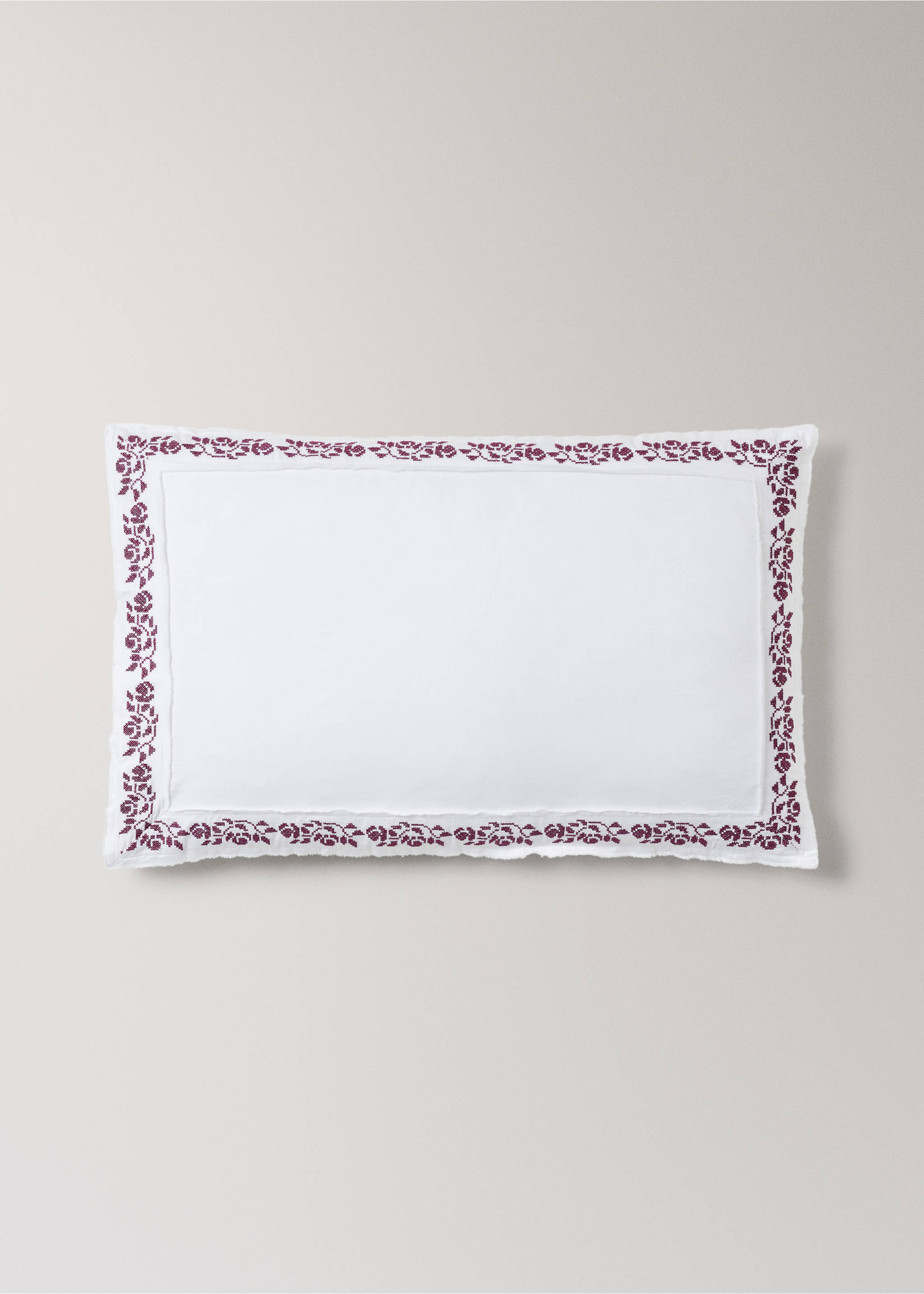 Saten pamuklu 300 iplik çapraz dikişli yastık kılıfı 50x75cm - Modelsiz ürün, Kırık Beyaz. Ref: 17088286-00.