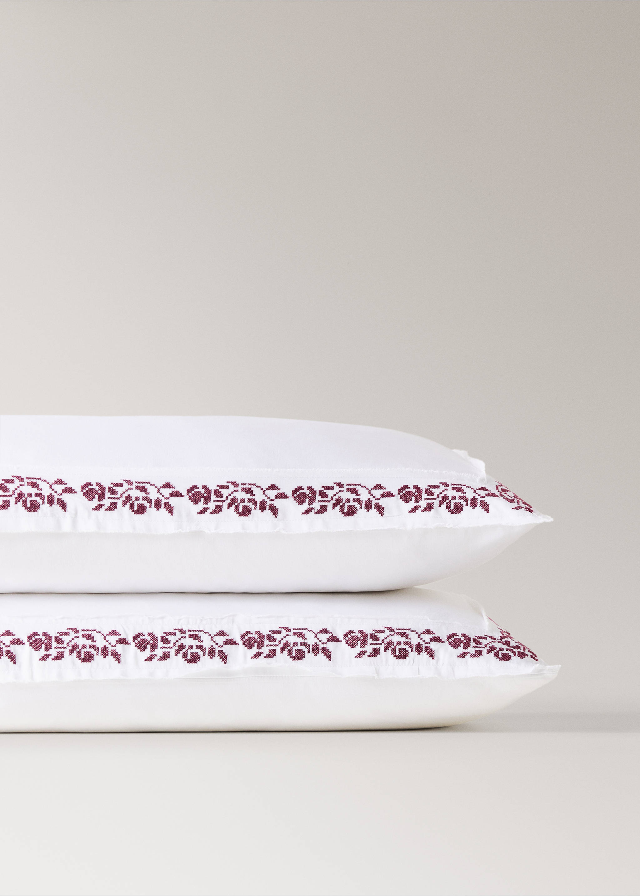 Saten pamuklu 300 iplik çapraz dikişli yastık kılıfı 50x75cm - Ürün detayı 1, Kırık Beyaz. Ref: 17088286-00.