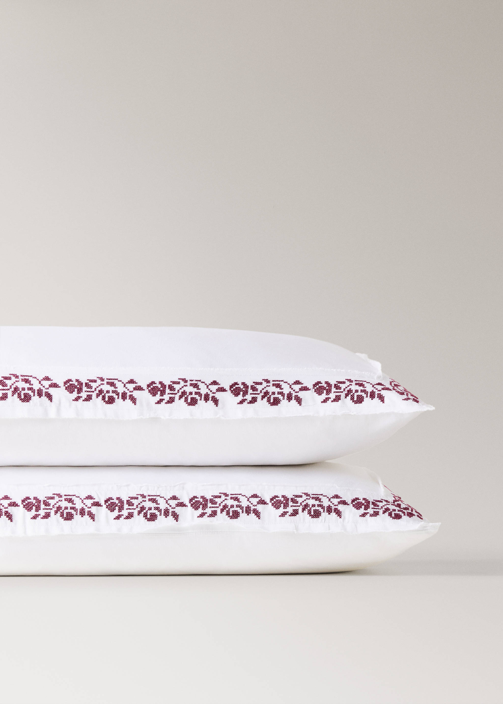 Taie d’oreiller coton satin 300 fils broderie point de croix  50x75 cm - Détail de l'article 1