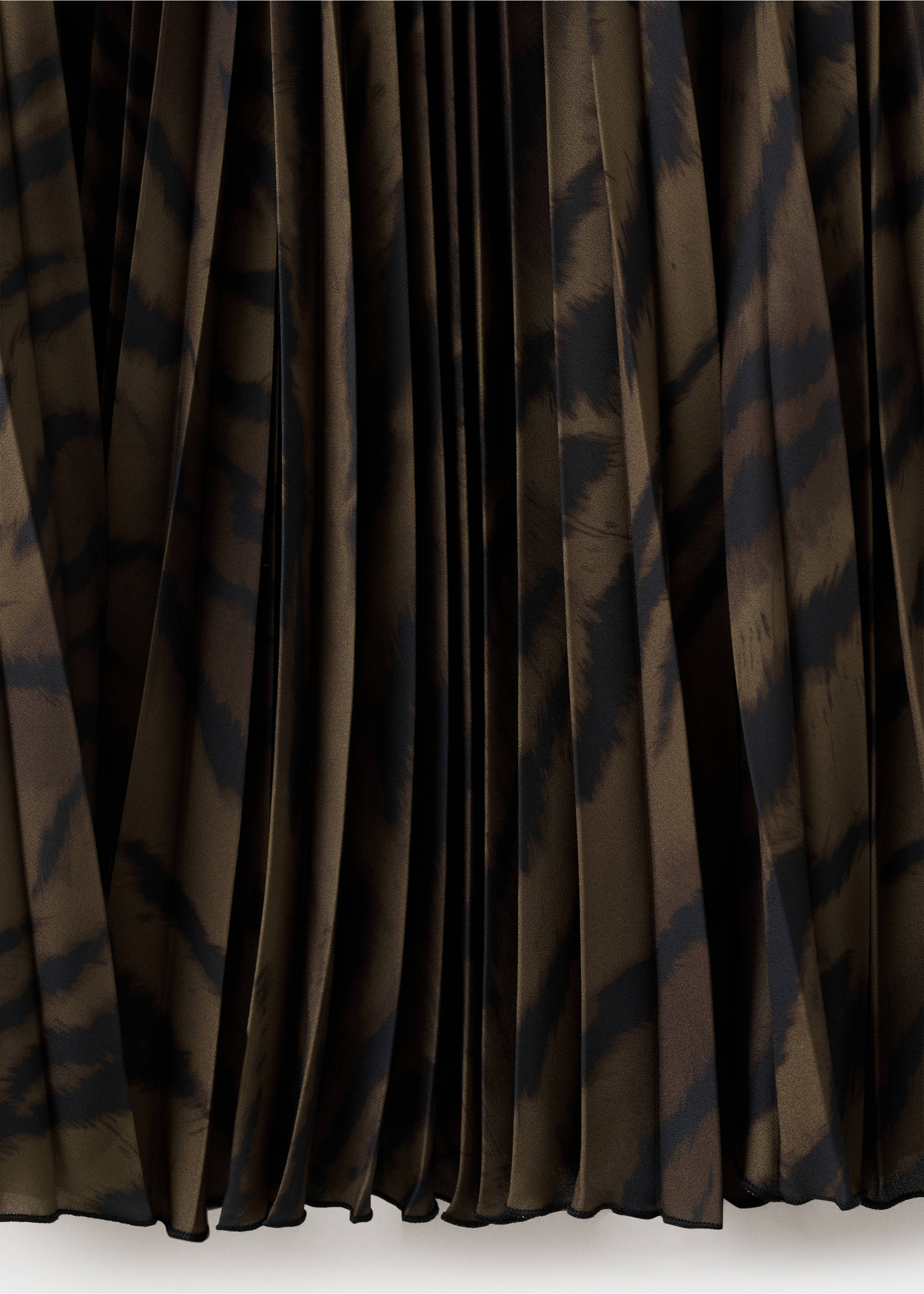 Pleated skirt with belt - Details of the article 0, Brown. Ref: 17088290-00.