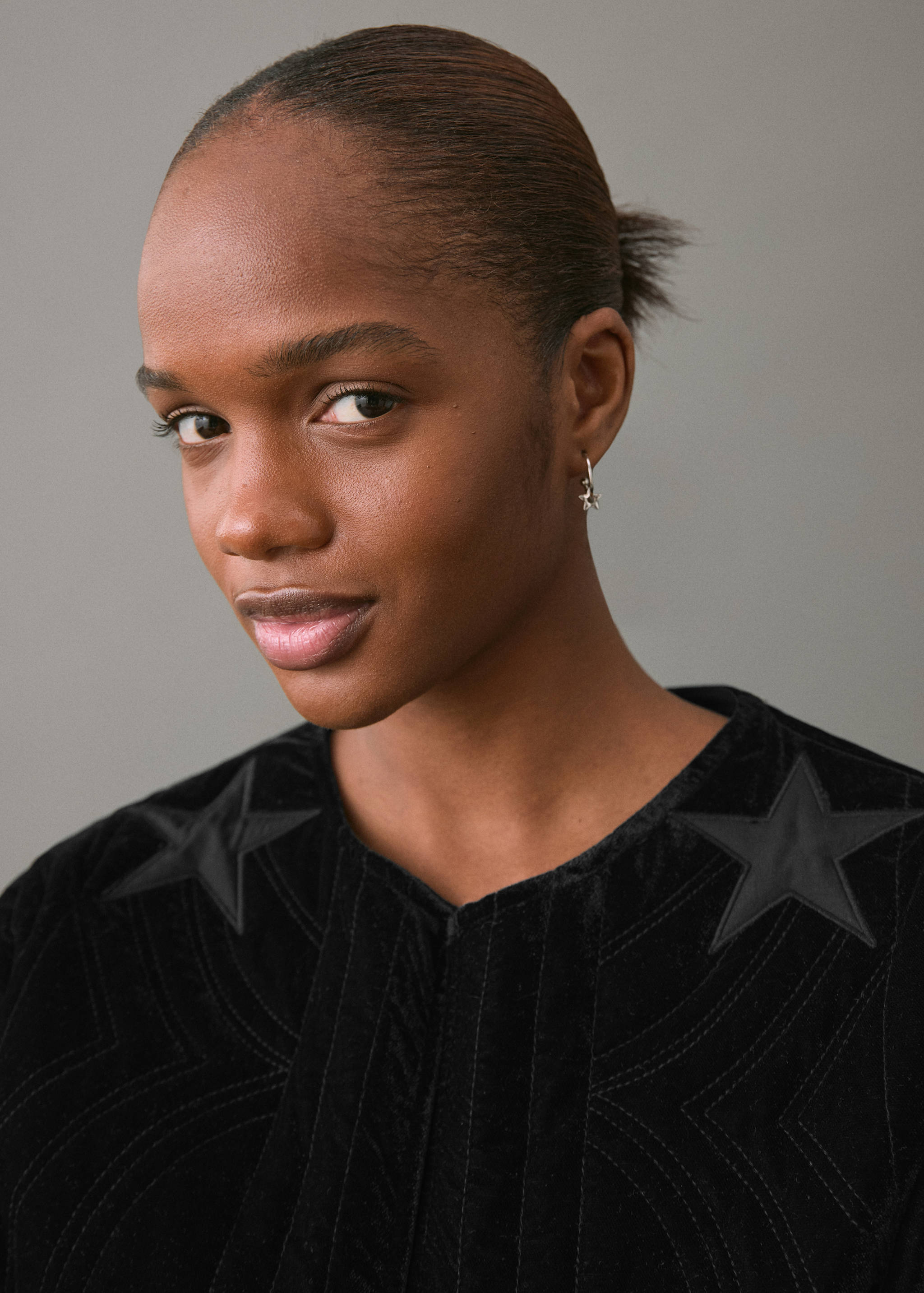 Velvet bomber jacket with star - Details of the article 1