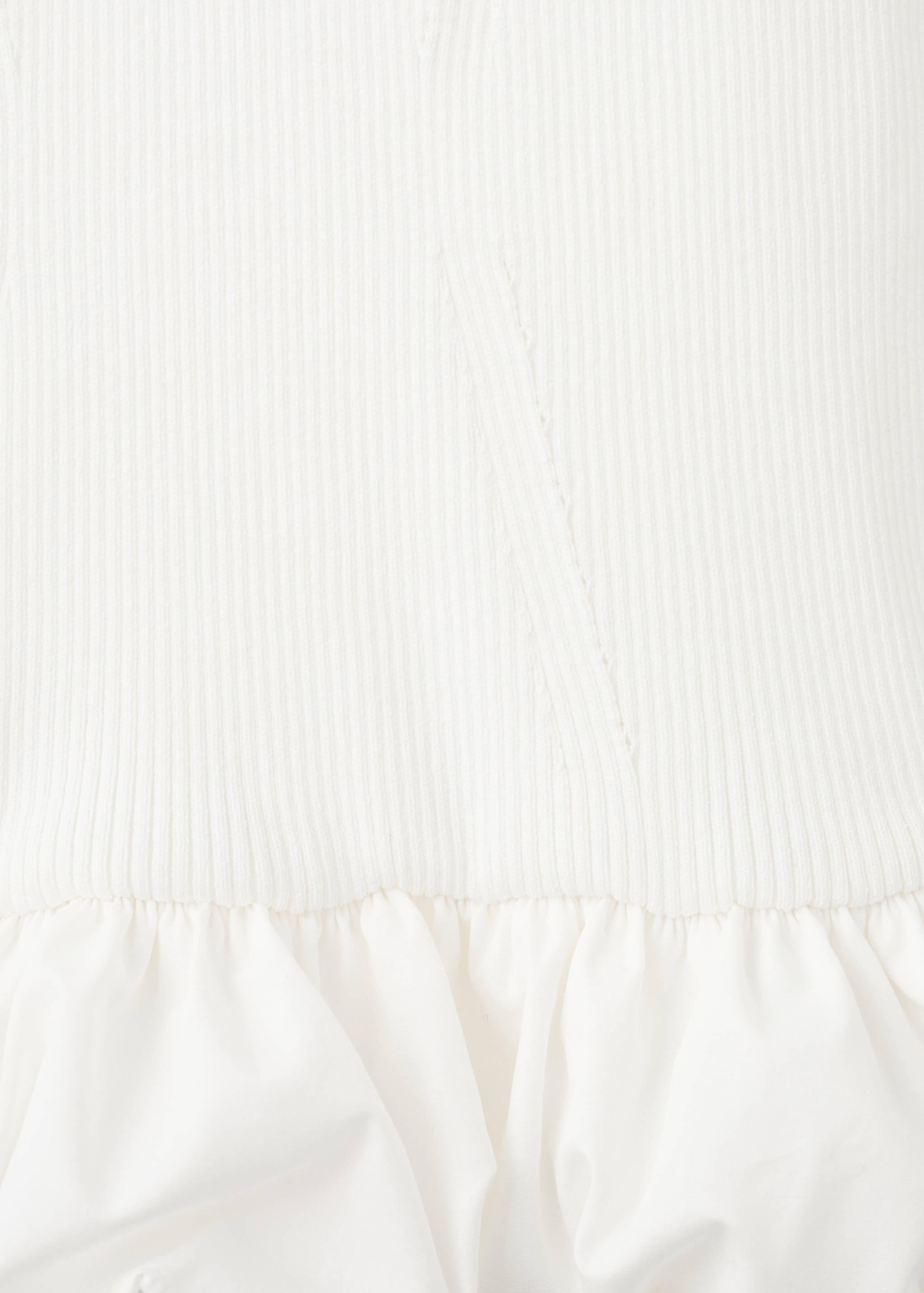 Combined top with ruffle - Details of the article 8