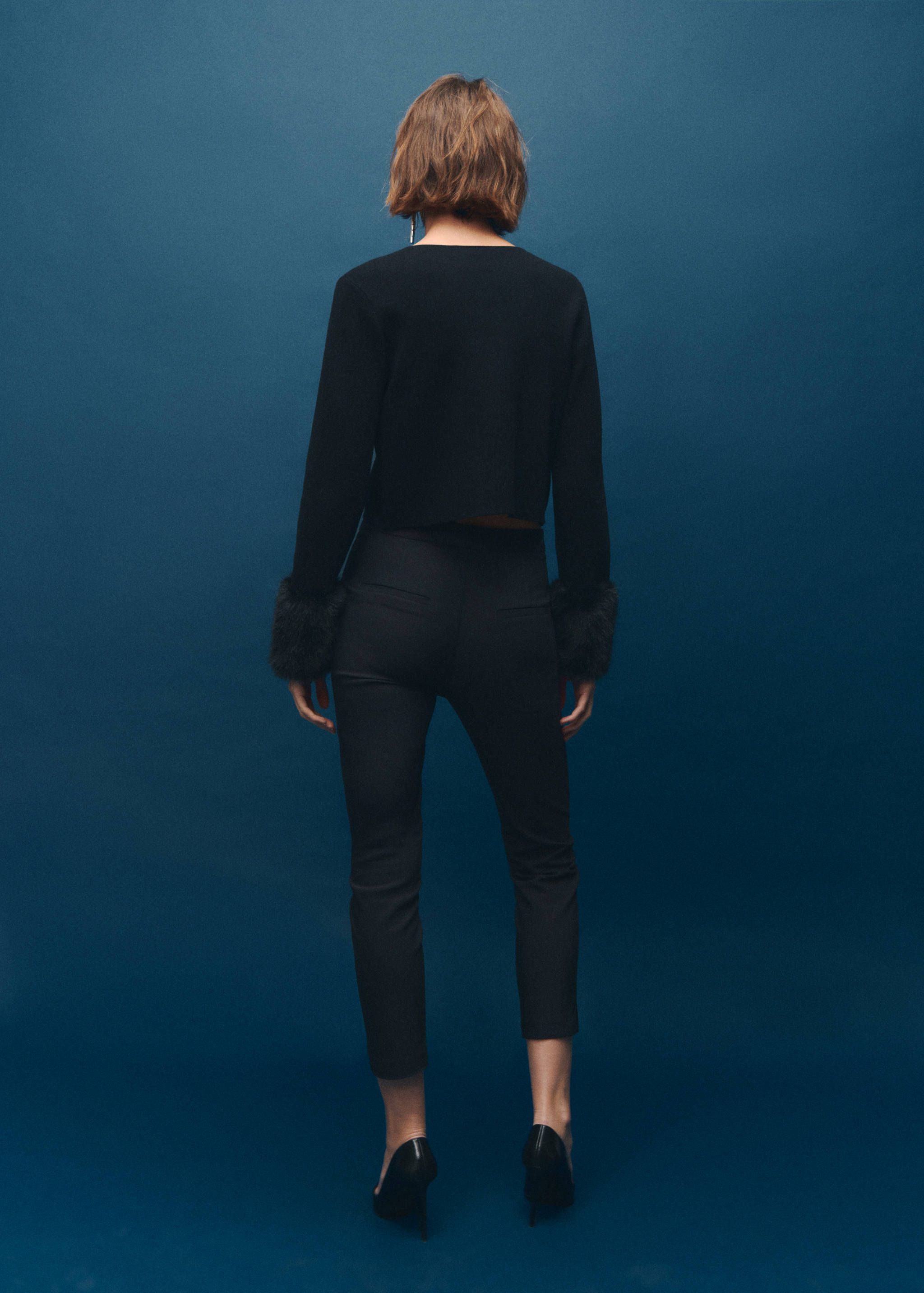 Cardigan with faux-fur cuffs - Reverse of the article