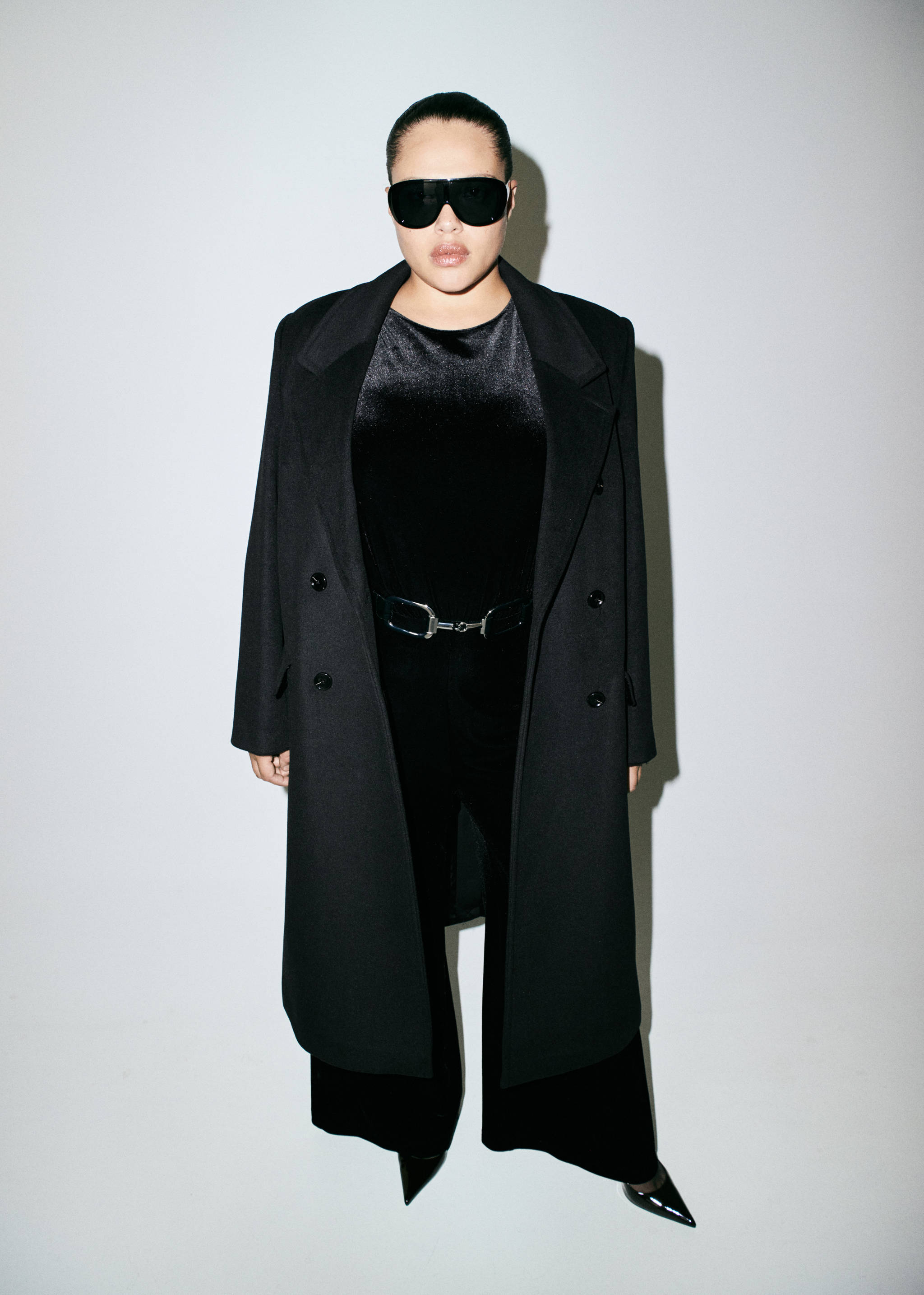 Macacão de veludo com cinto - Pormenor do artigo 7