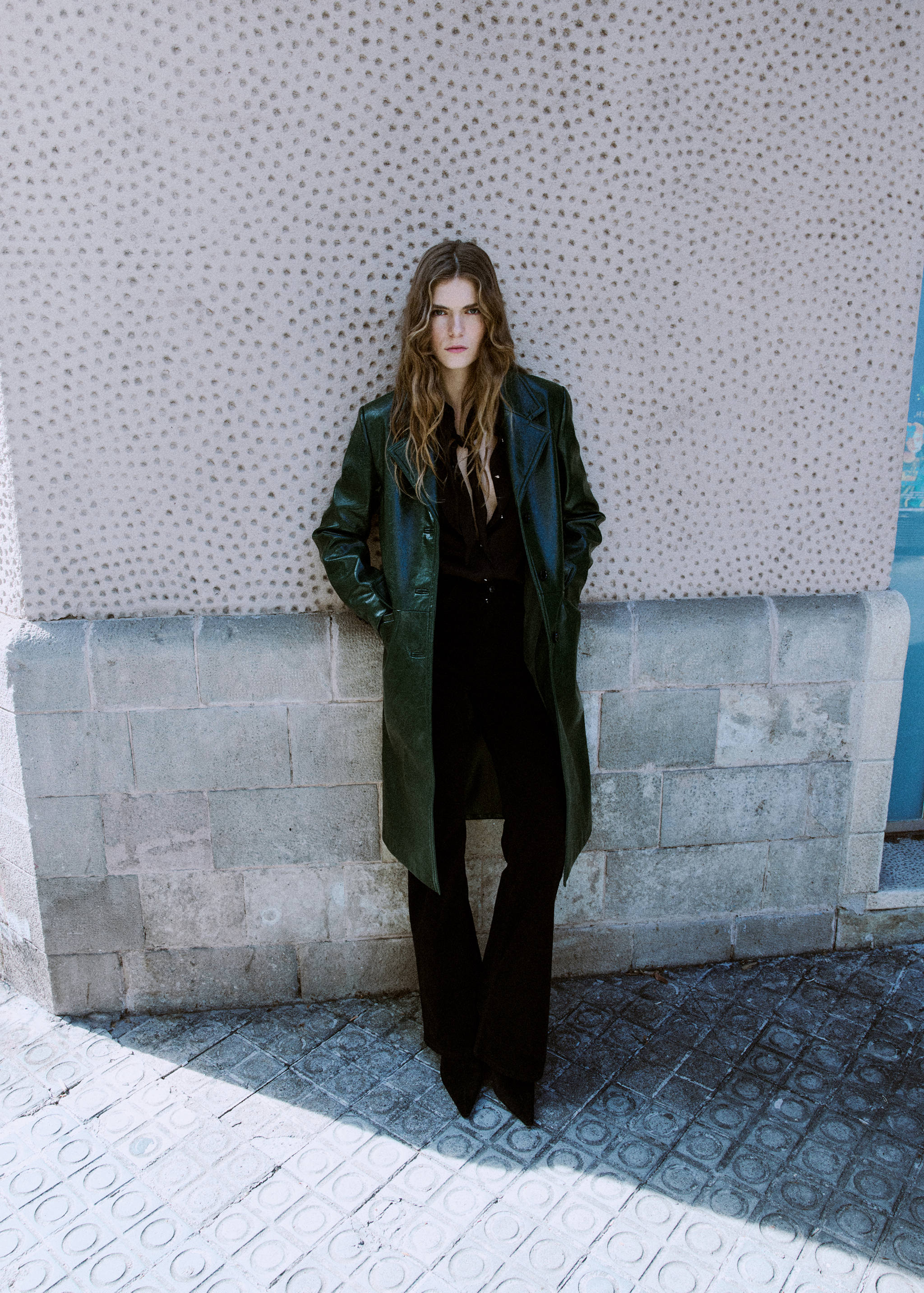 Abrigo efecto piel largo - Plano general