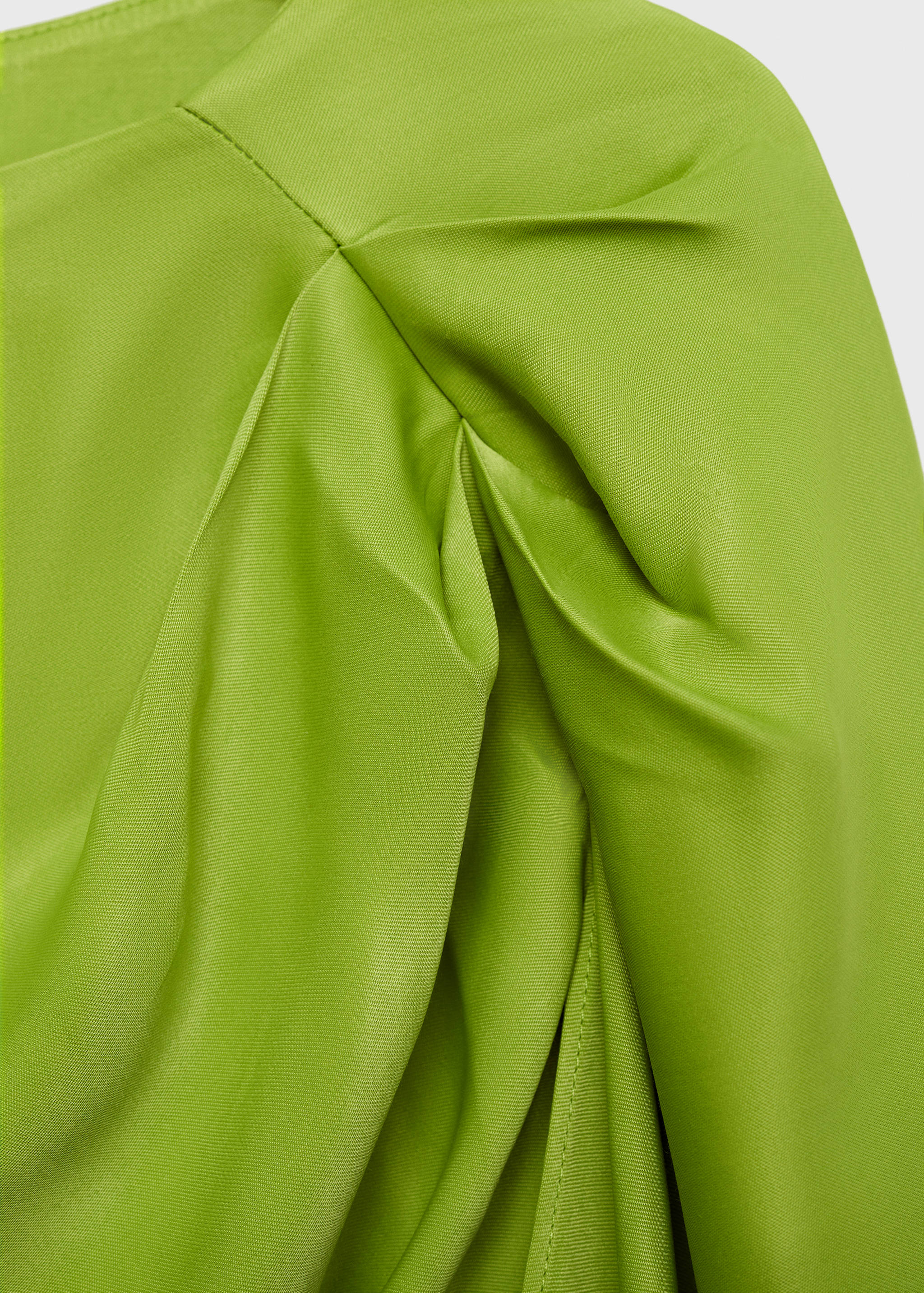 Long dress with ruffled sleeves - Details of the article 8