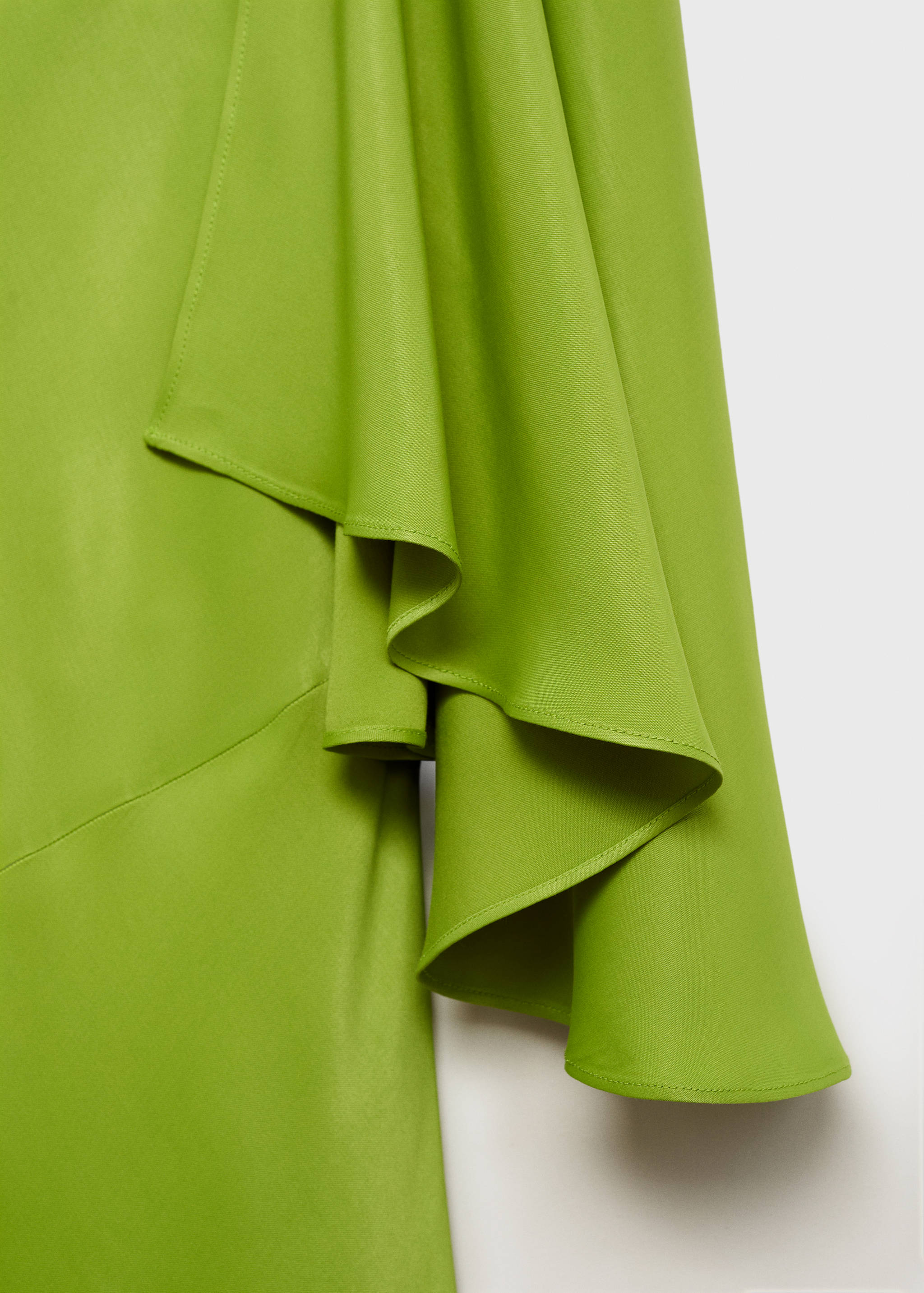 Long dress with ruffled sleeves - Details of the article 0
