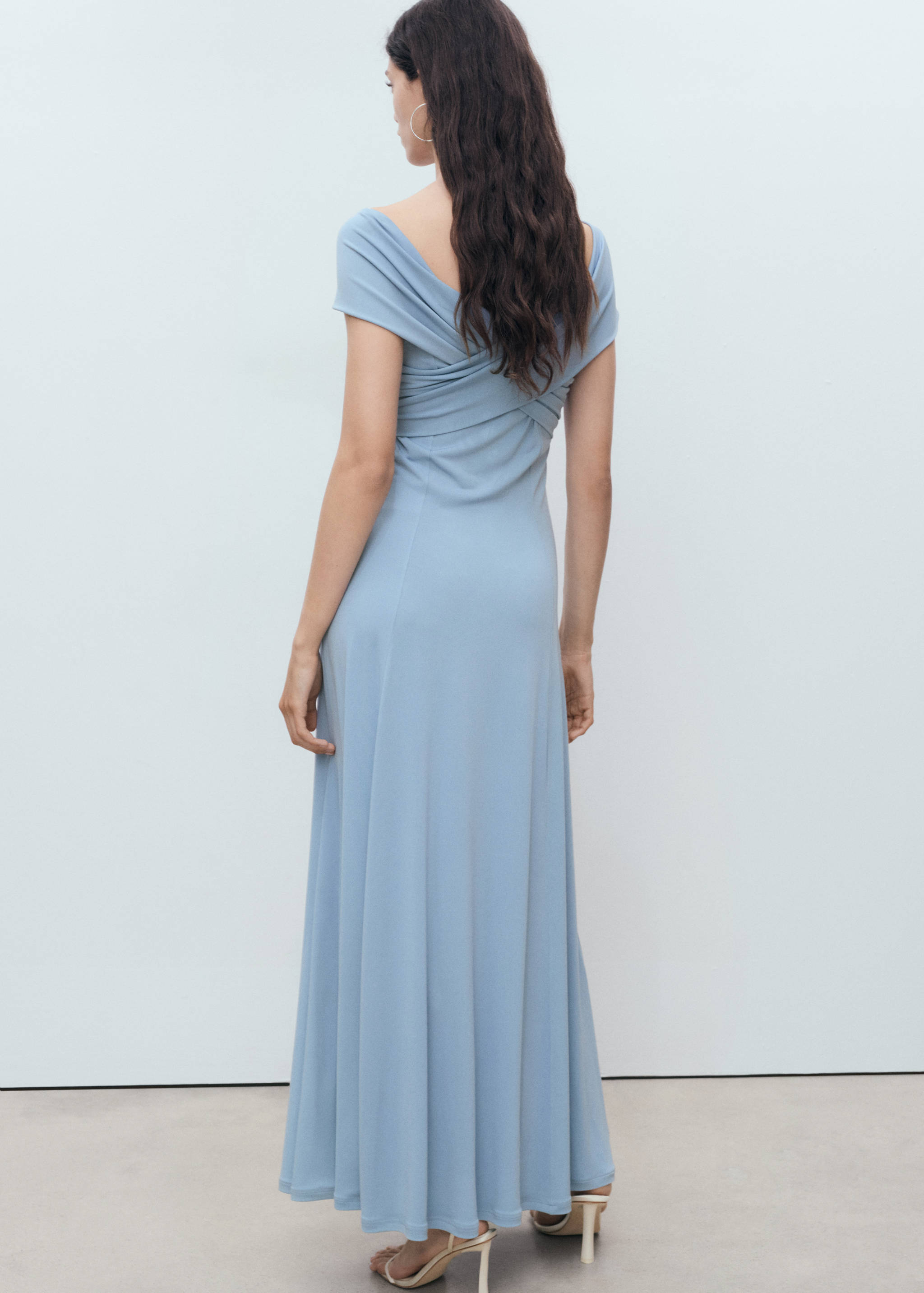 A-line dress with crossover neckline - Reverse of the article