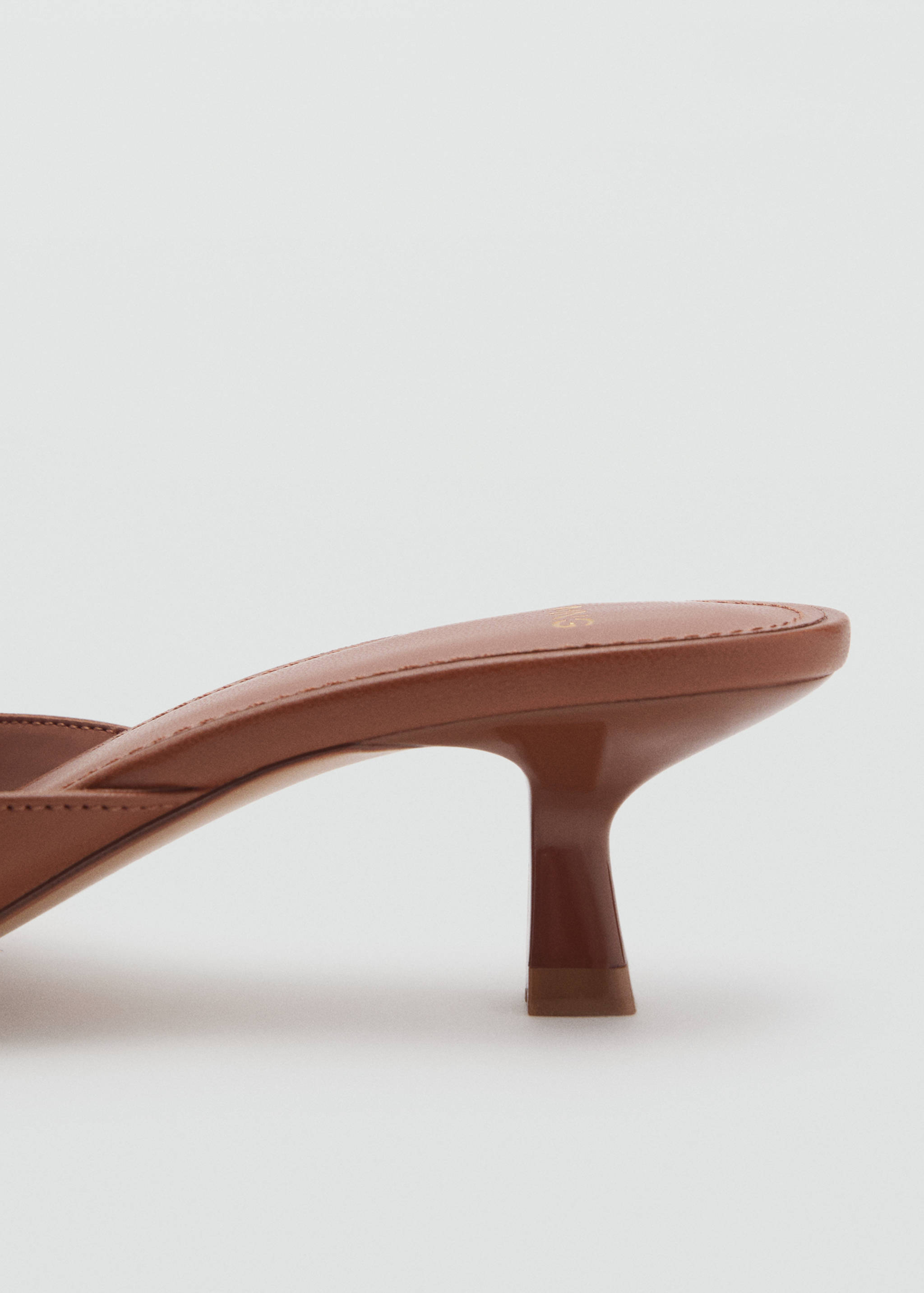 Kitten heel sandals - Details of the article 1