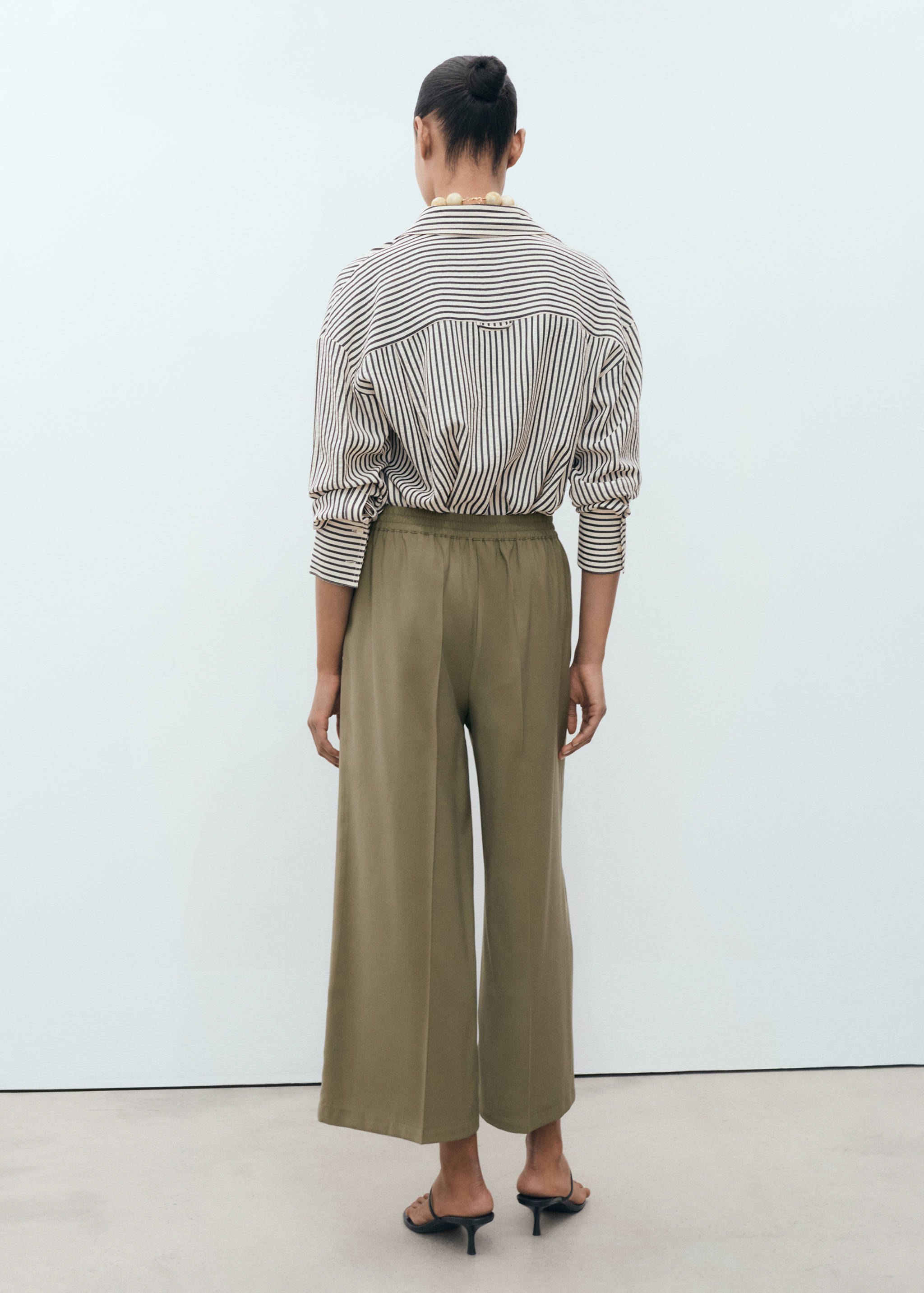Flowy palazzo trousers - Reverse of the article