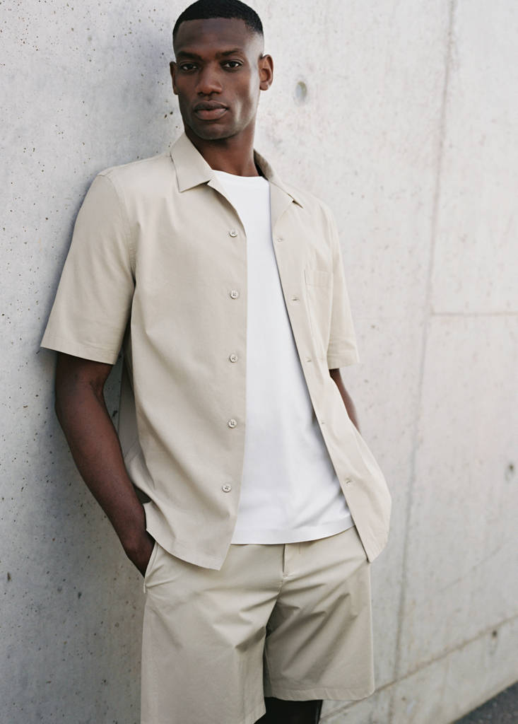 Regular-fit shirt with chest pocket — Beige