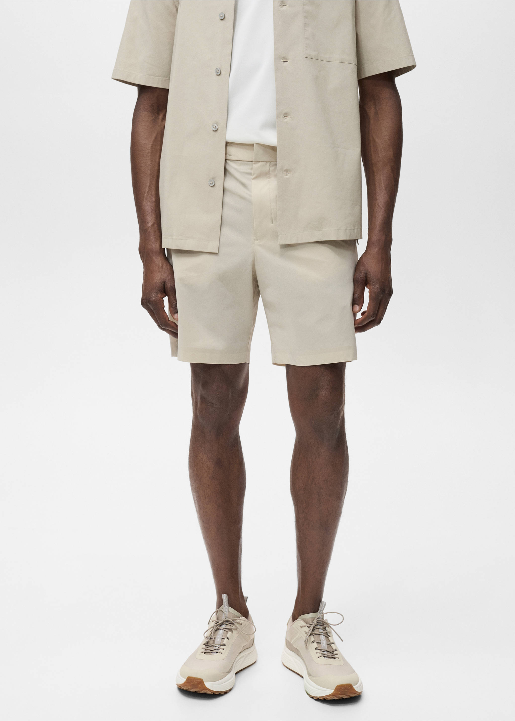Water-repellent bermuda shorts - Medium plane, Beige. Ref: 17091136-00.