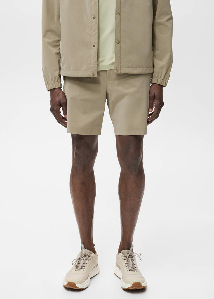 Water-repellent bermuda shorts — Khaki