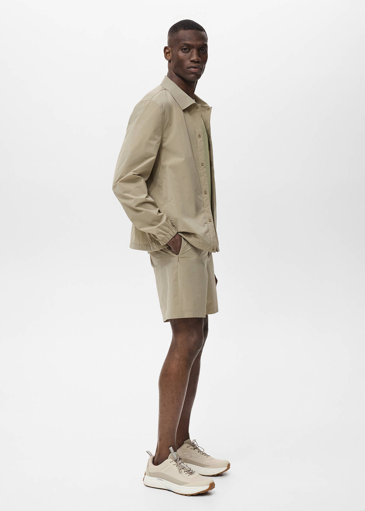 Water-repellent bermuda shorts — Khaki