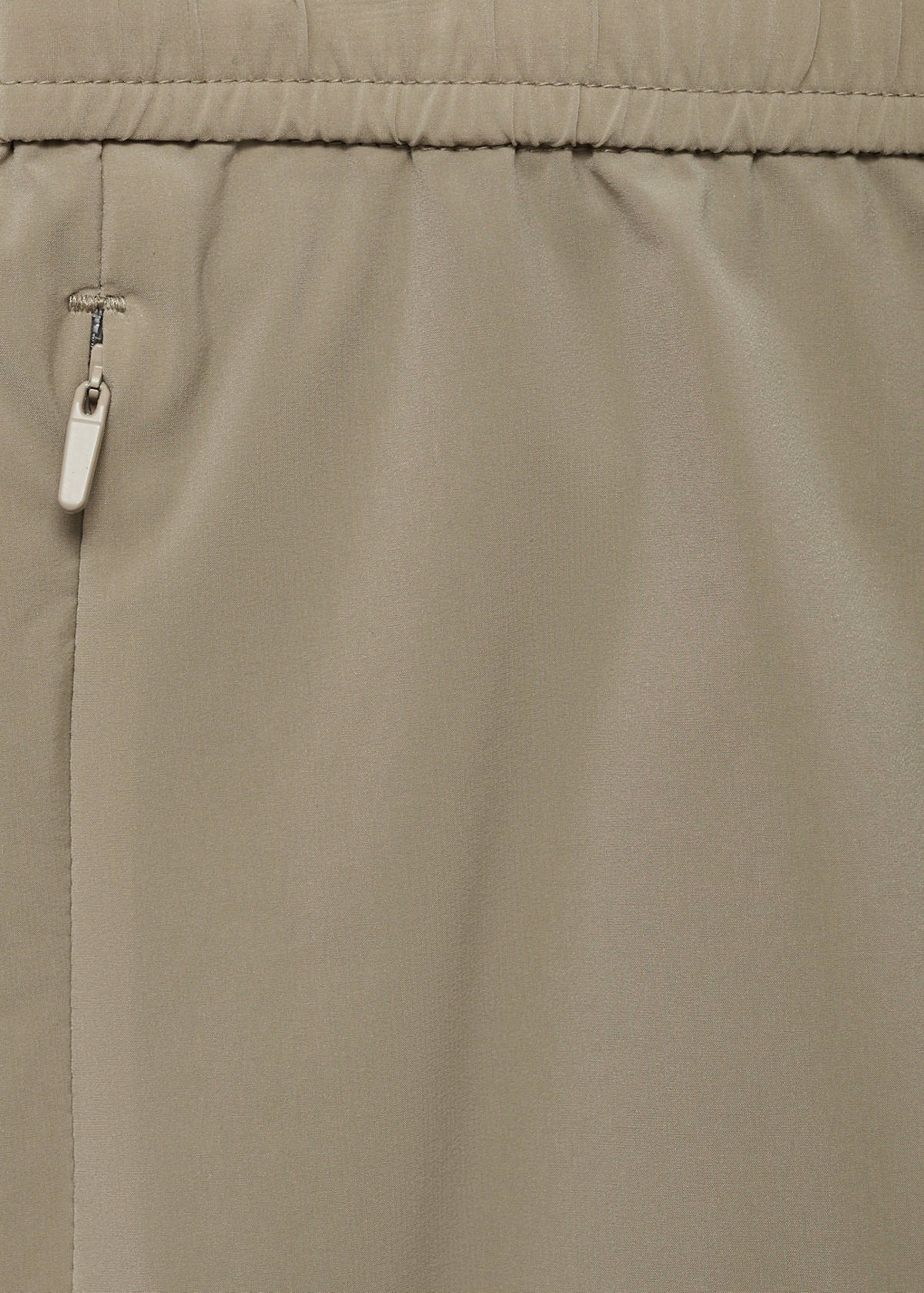 Water-repellent bermuda shorts — Khaki