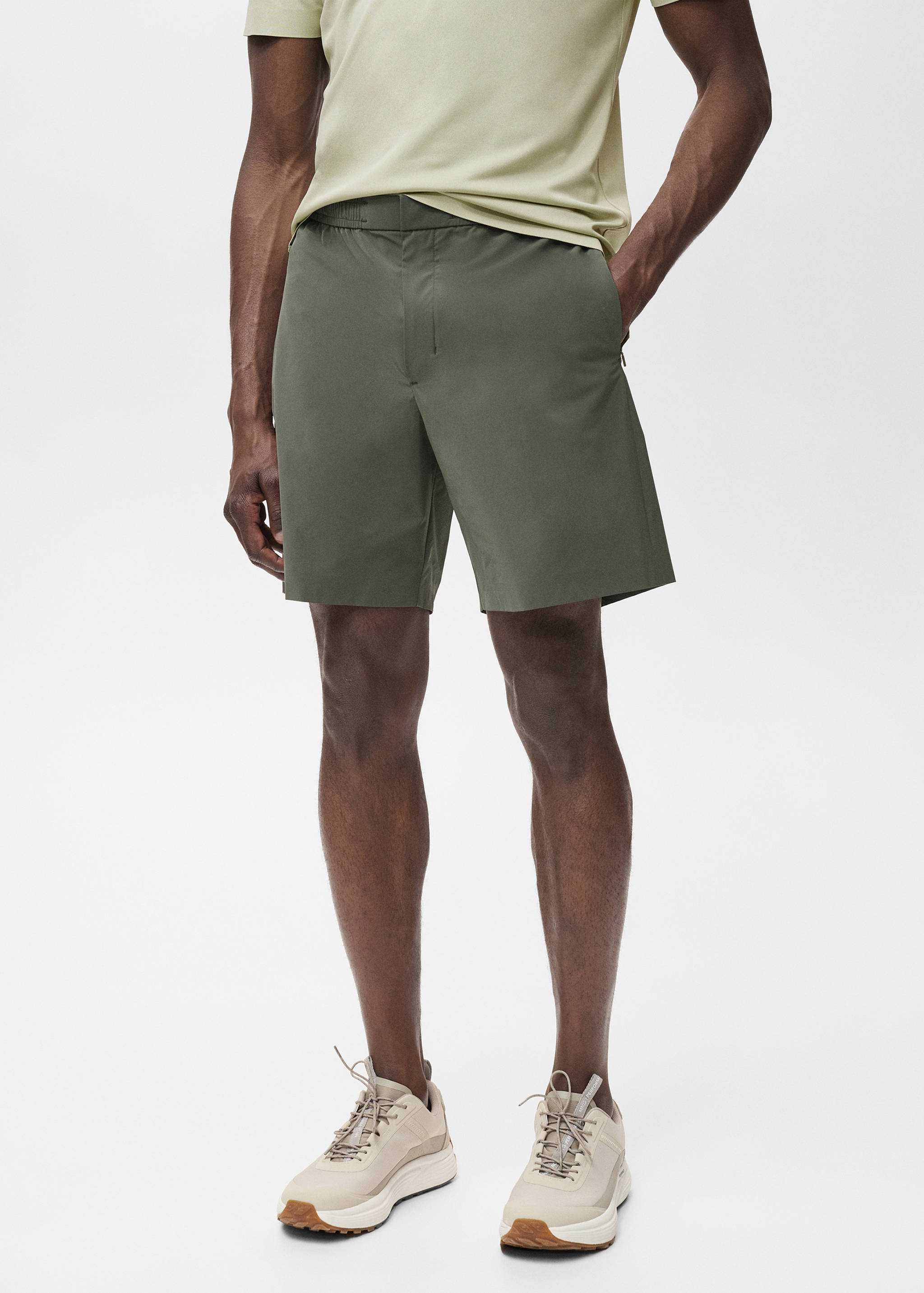 Water-repellent bermuda shorts - Medium plane