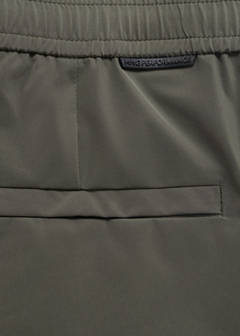 Water-repellent bermuda shorts — Medium Green 9