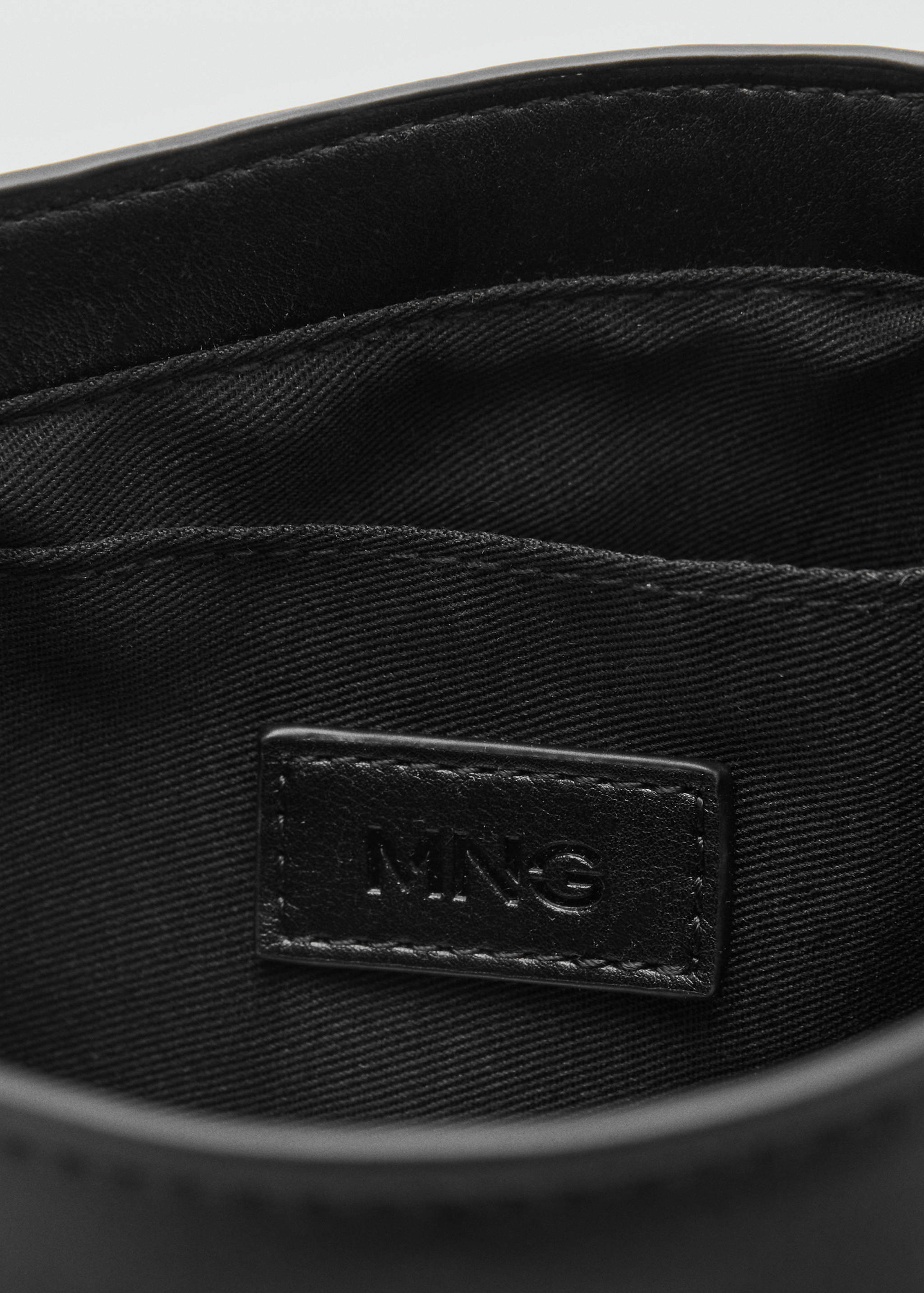 Crossbody envelope-style bag - Details of the article 2