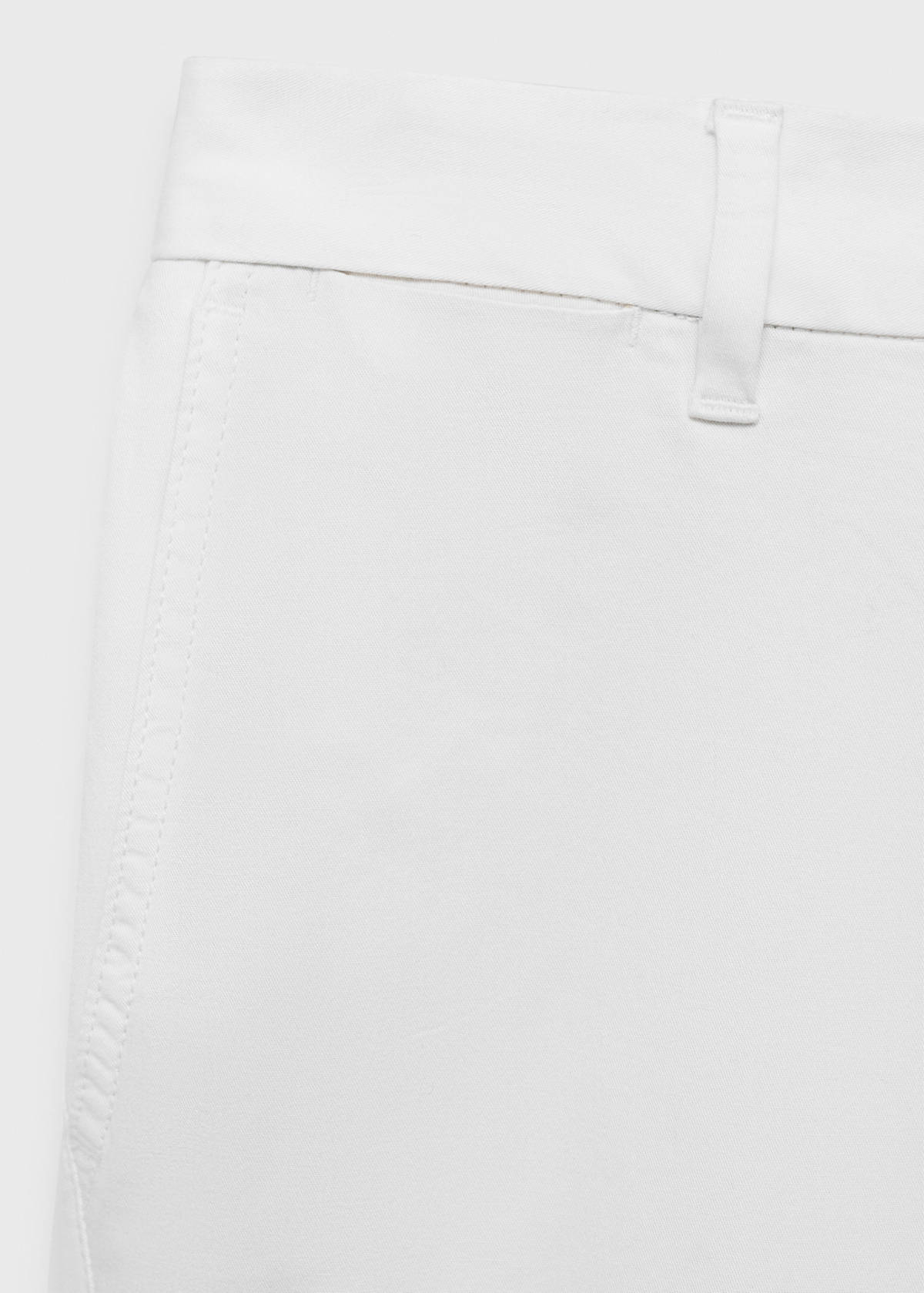 Slim-fit chino cotton bermuda shorts — White