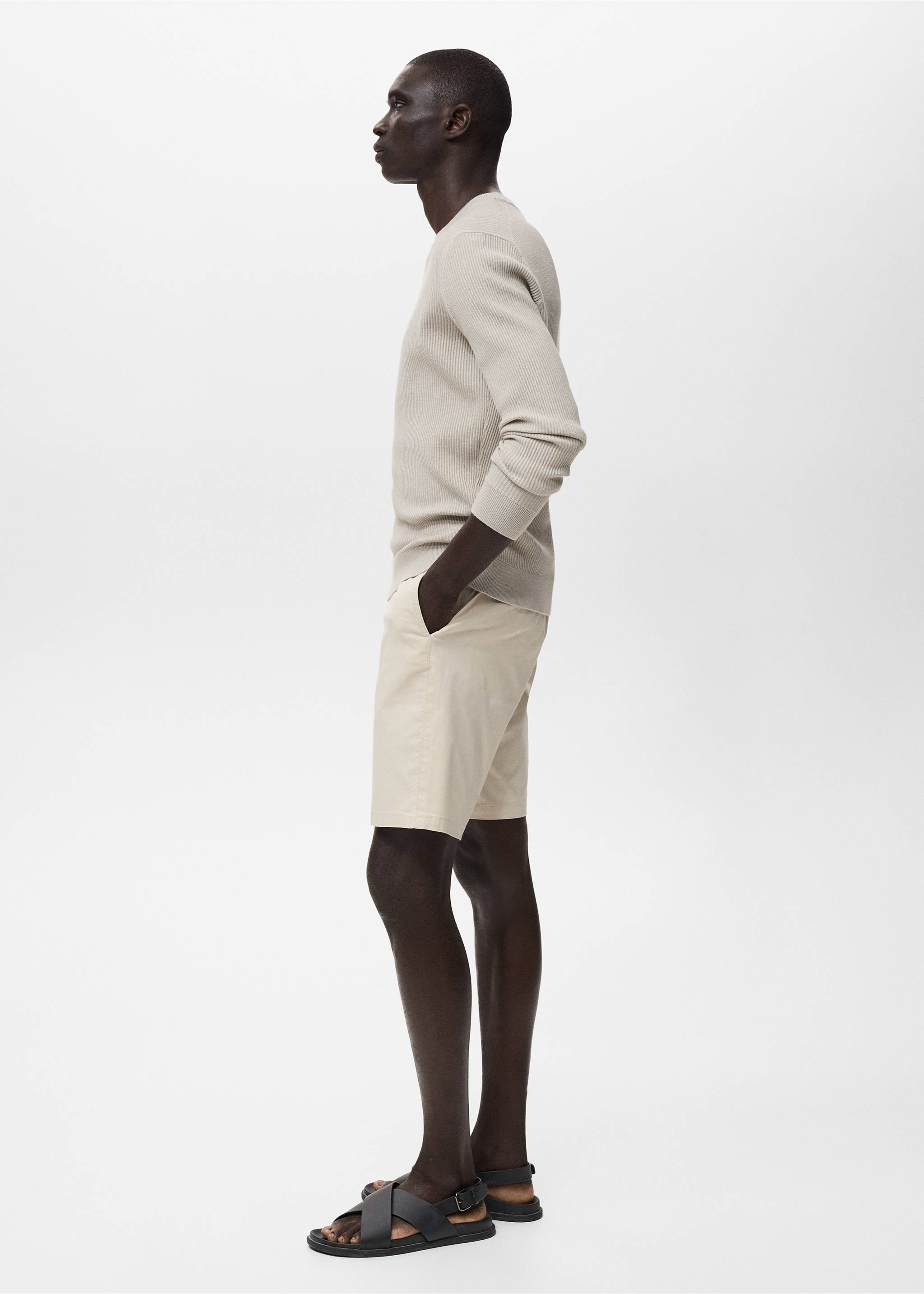 Slim-fit chino cotton bermuda shorts - Details of the article 2, Beige. Ref: 17091141-00.