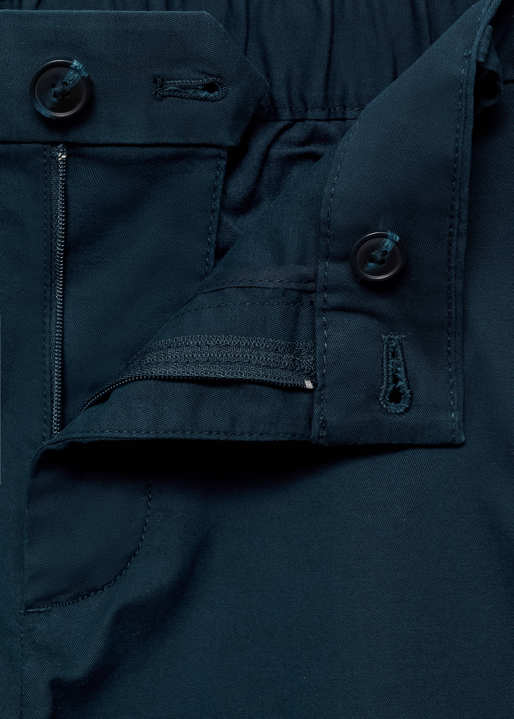 Slim-fit chino cotton bermuda shorts - Details of the article 8
