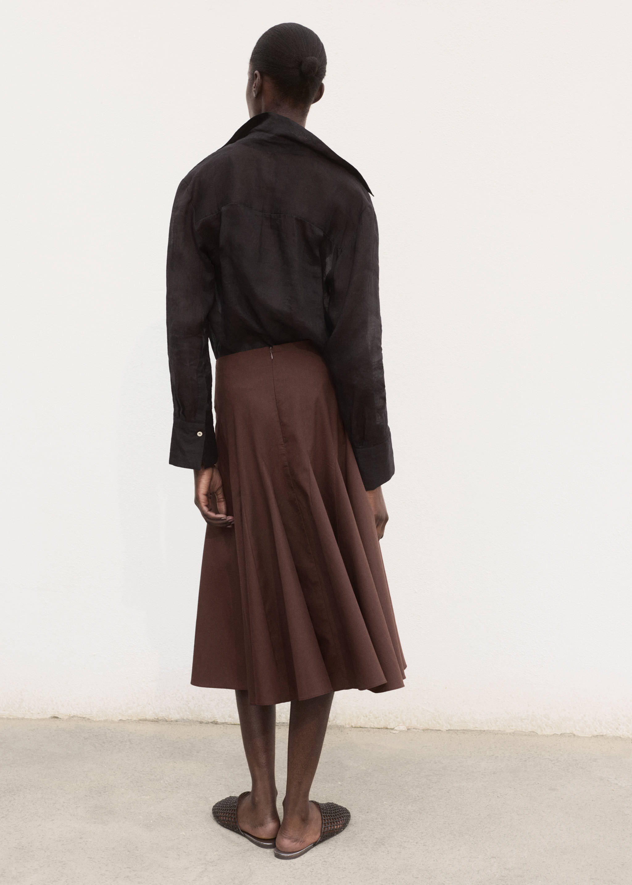 Pleated midi-skirt - Reverse of the article