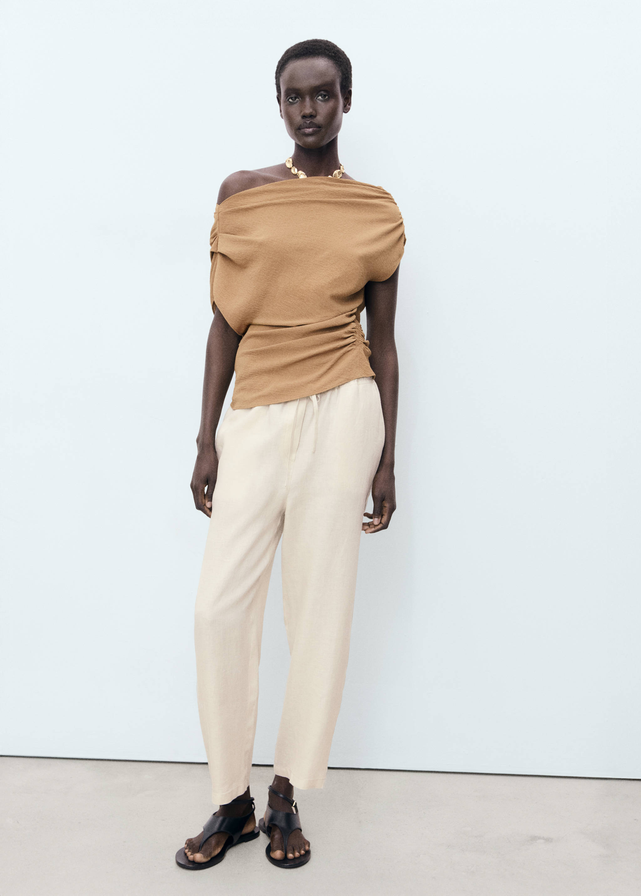 Linen trousers with drawstring - General plane