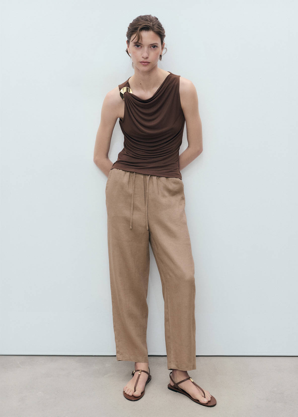 Linen trousers with drawstring — Medium Brown