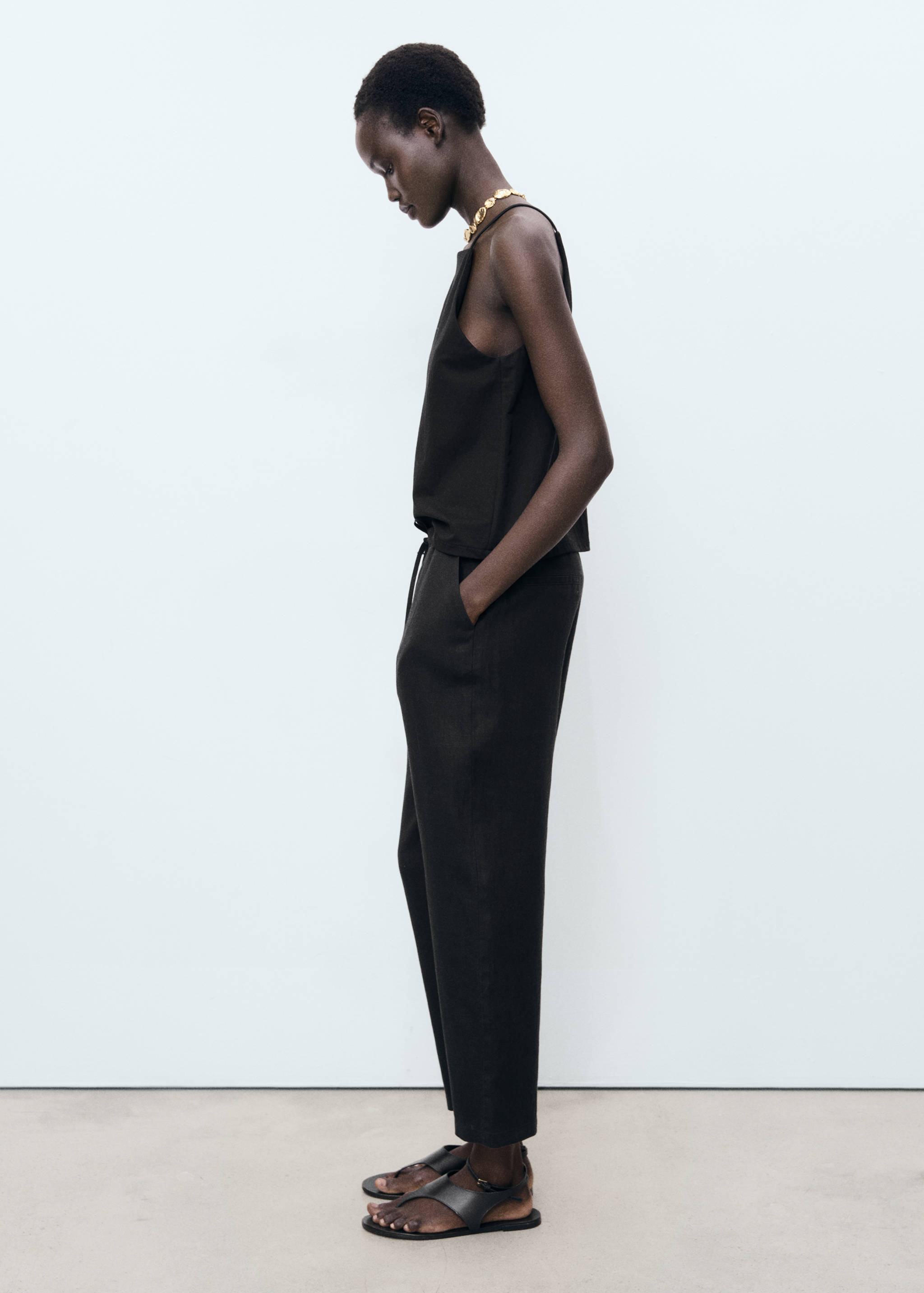 Linen trousers with drawstring - Details of the article 2