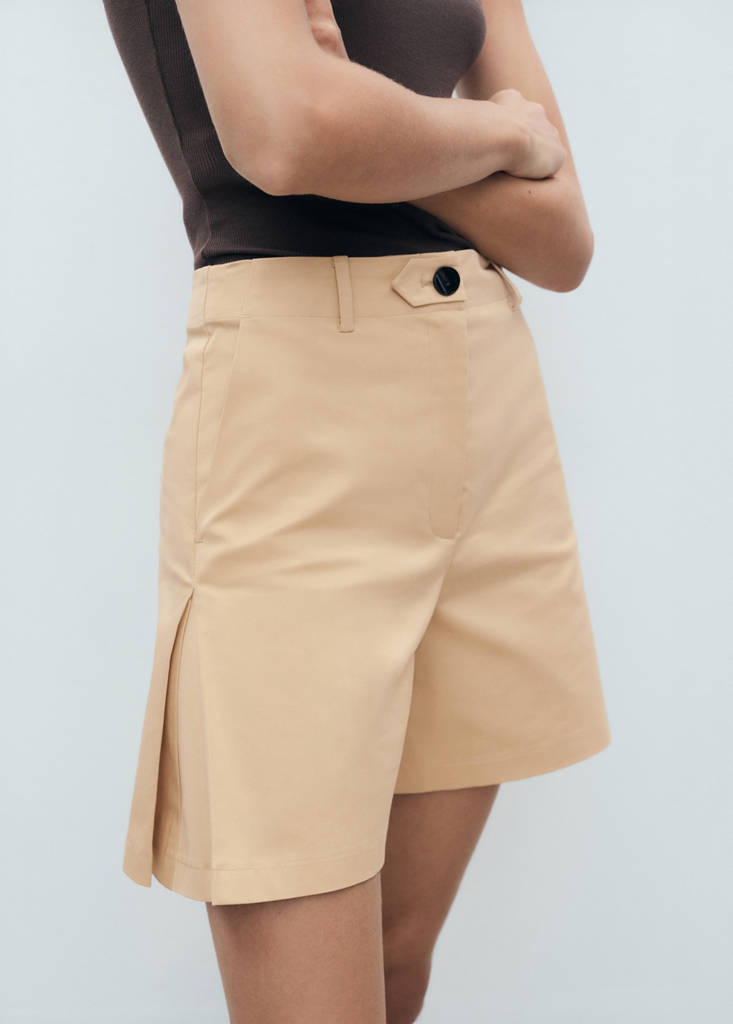 Straight pleated shorts