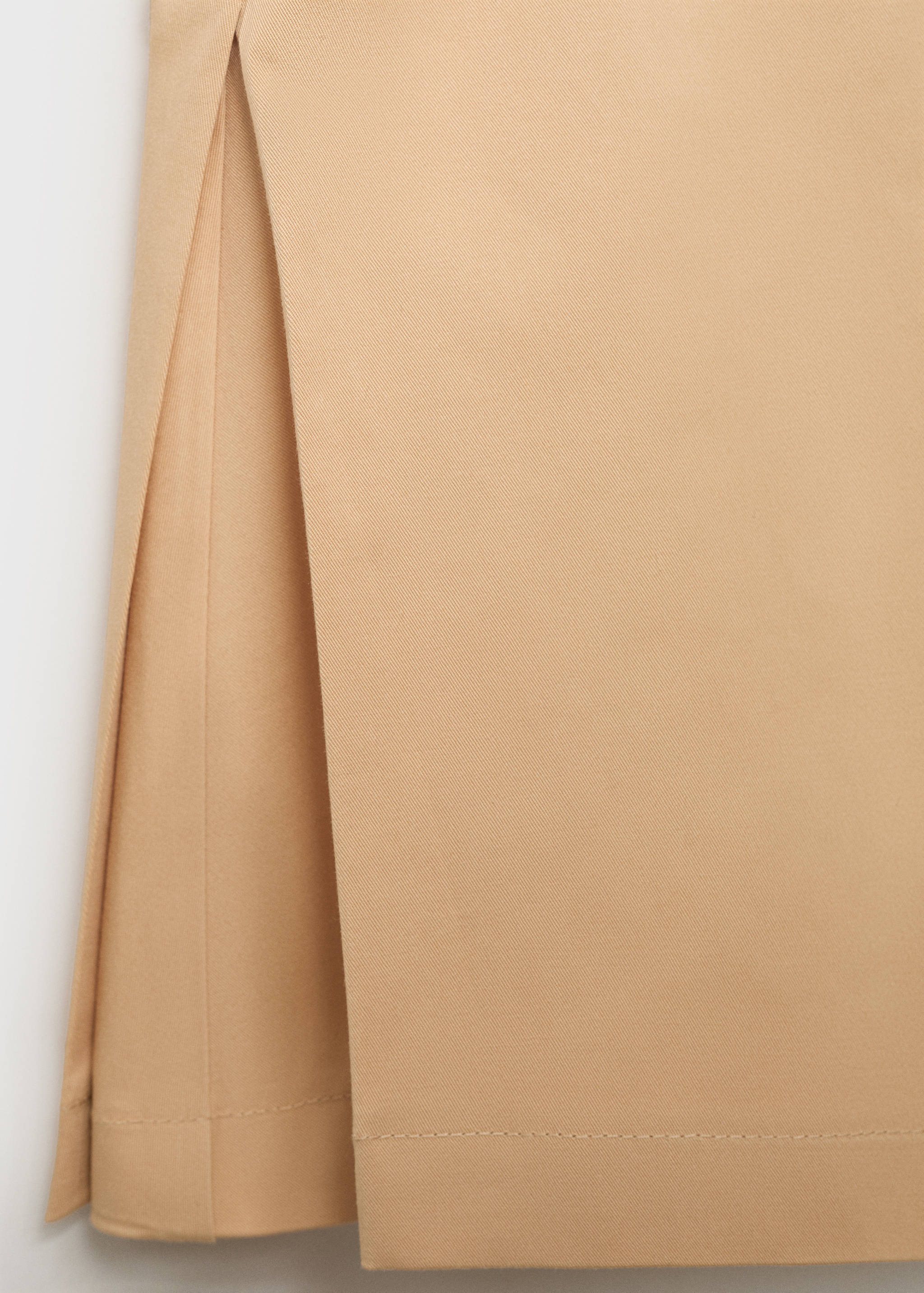 Straight pleated shorts - Details of the article 8