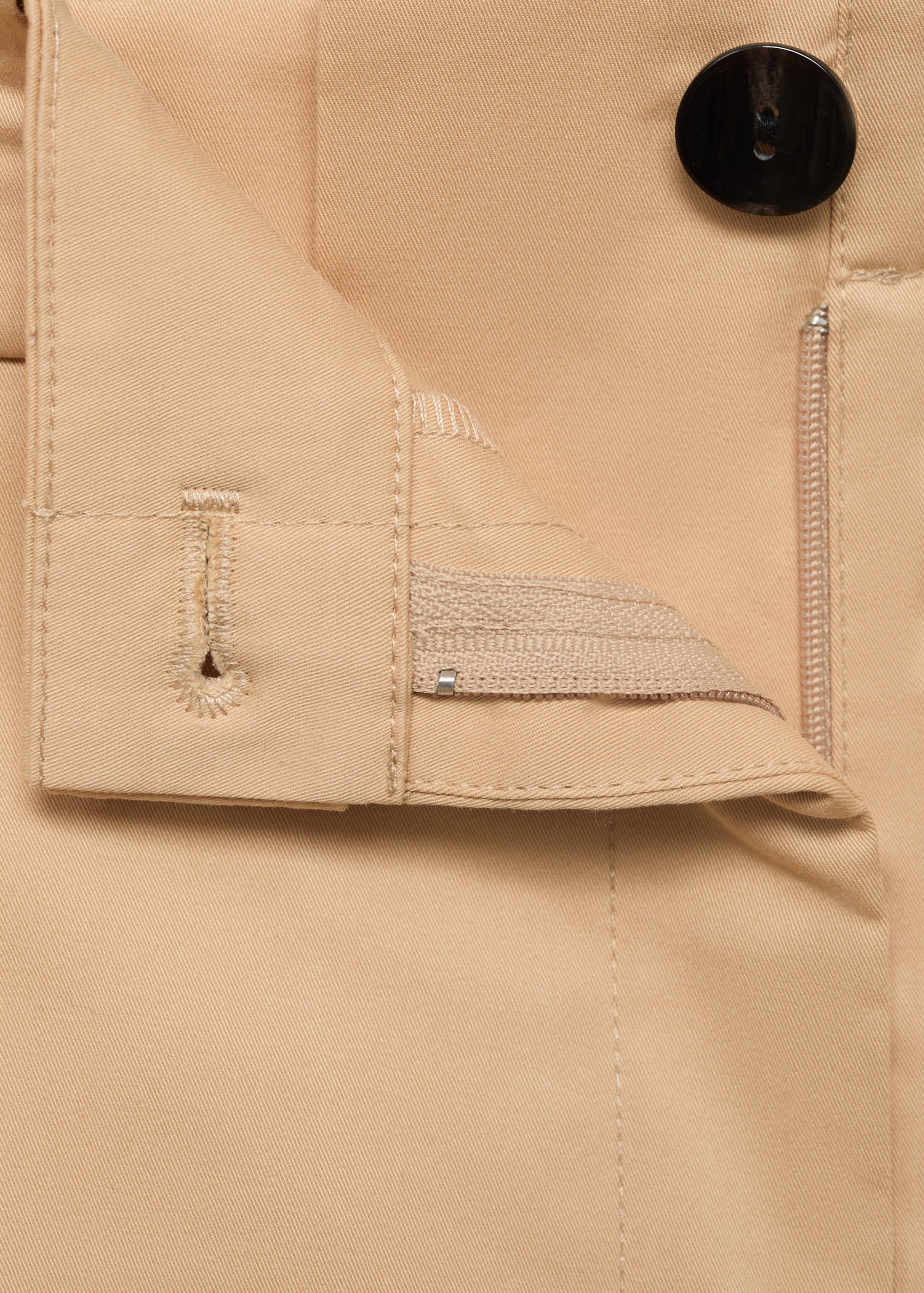 Straight pleated shorts - Details of the article 0