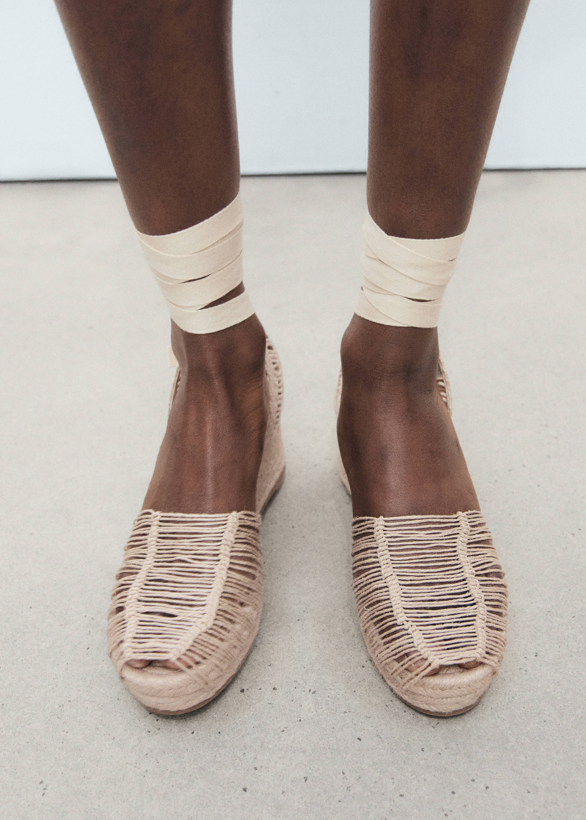 Jute wedges with straps - Details of the article 9