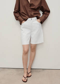 Frayed hem denim shorts — White 1
