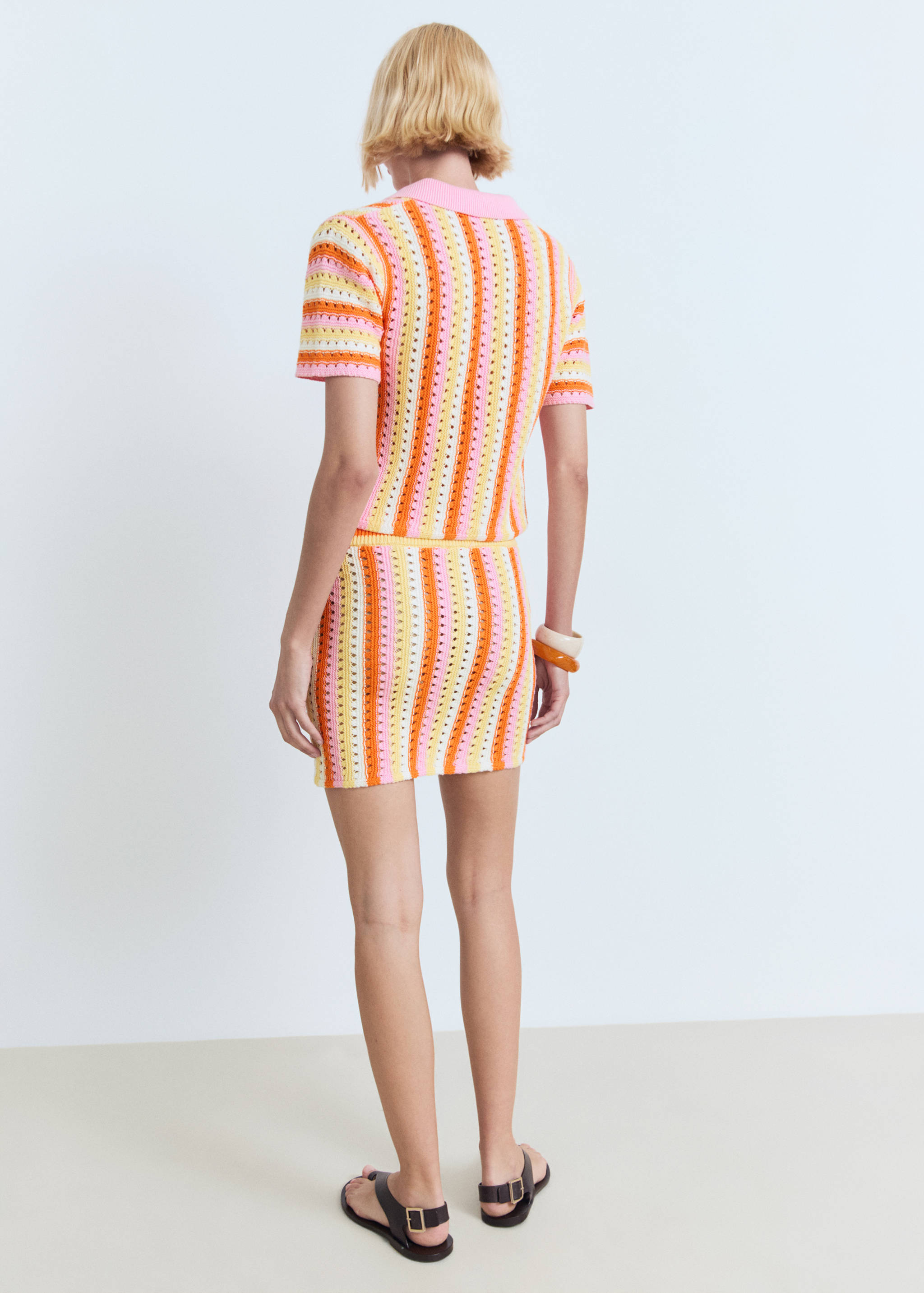 Two-tone striped crochet skirt - Reverse of the article