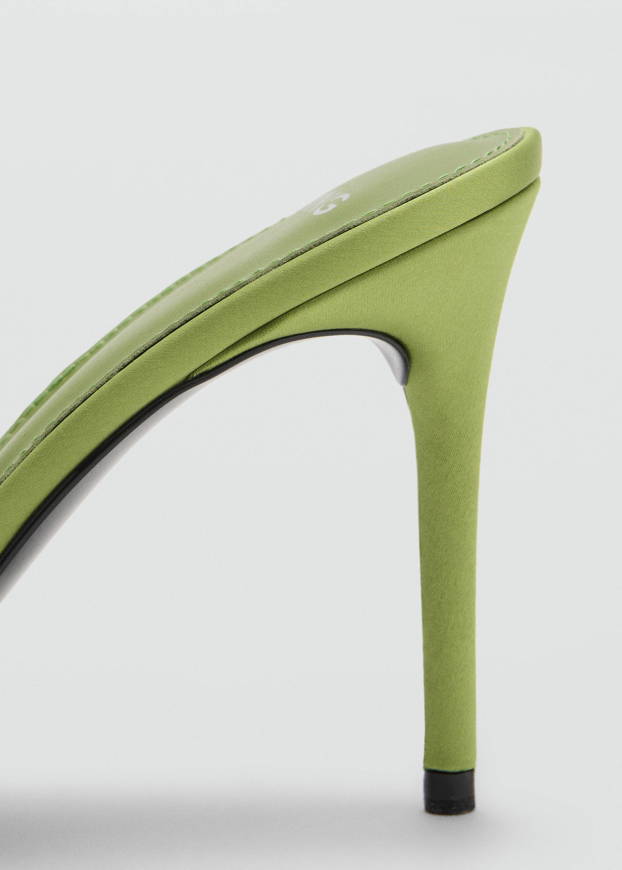 缎面高跟凉鞋 - null