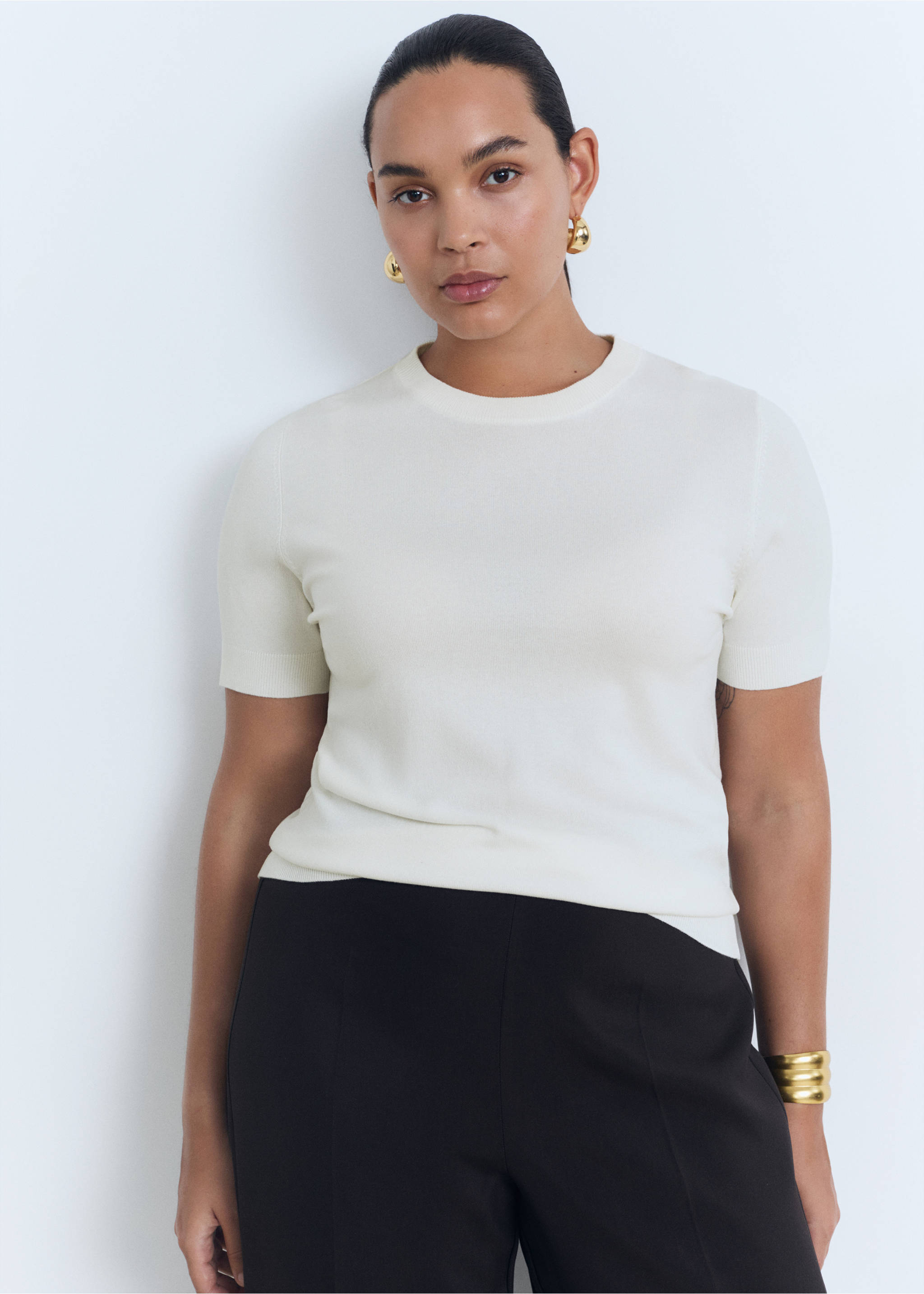 Short-sleeved fine-knit sweater - Details of the article 5, Ecru. Ref: 17091198-00.