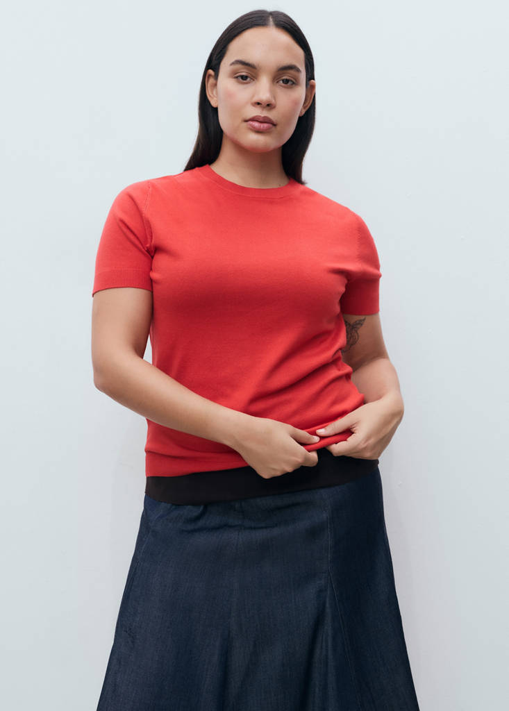 Short-sleeved fine-knit sweater — Red