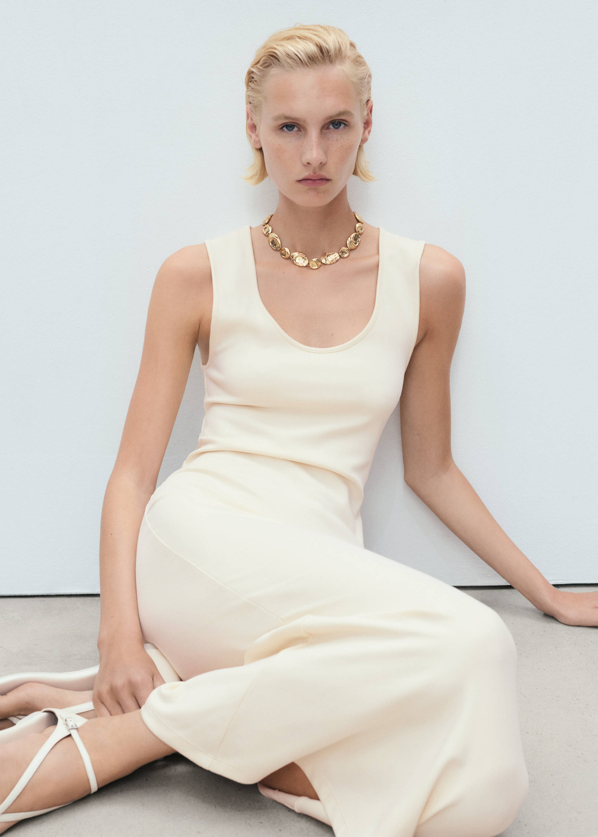 Μίντι εφαρμοστό φόρεμα - Λεπτομέρεια του προϊόντος 2