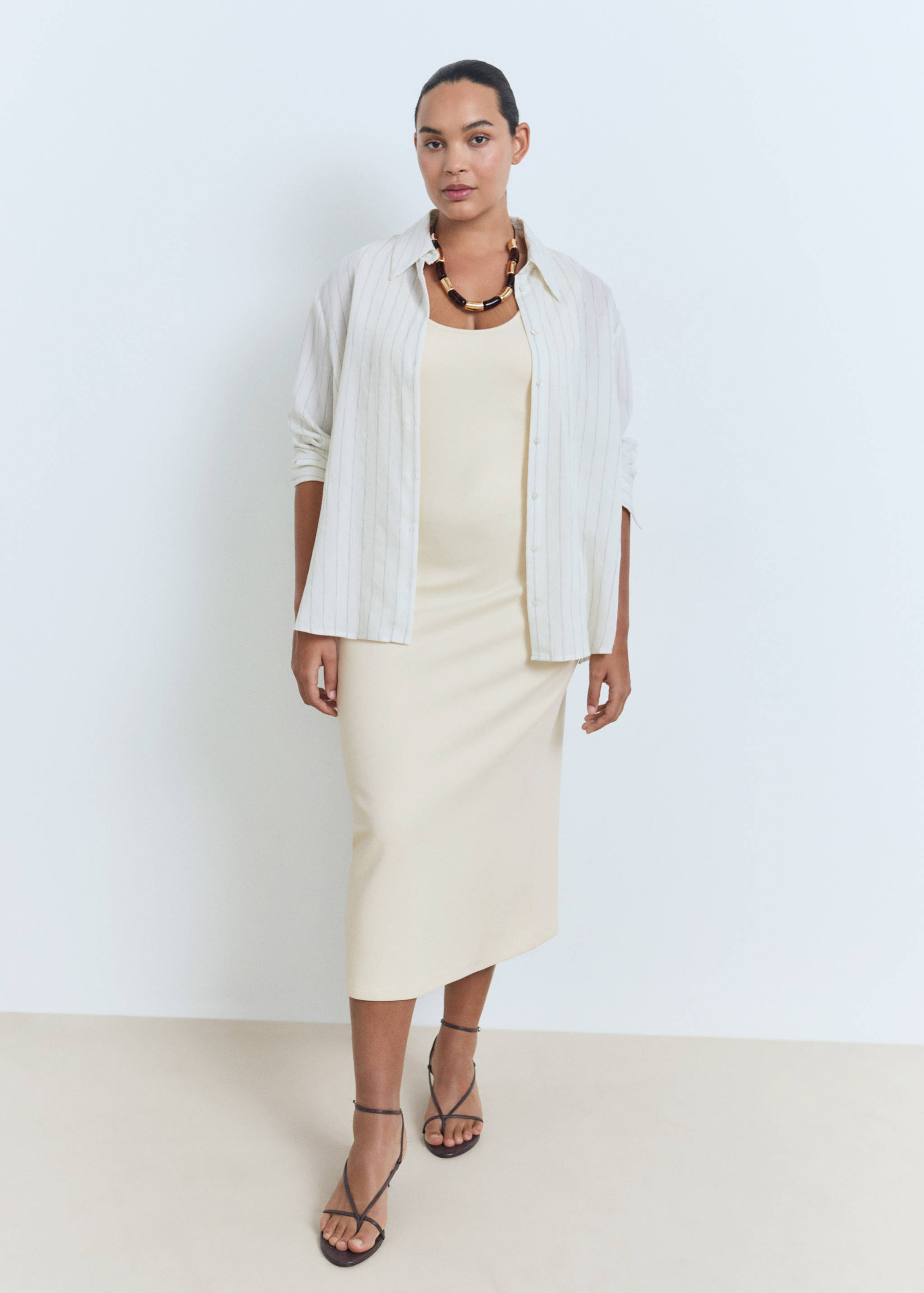 Μίντι εφαρμοστό φόρεμα - Λεπτομέρεια του προϊόντος 3