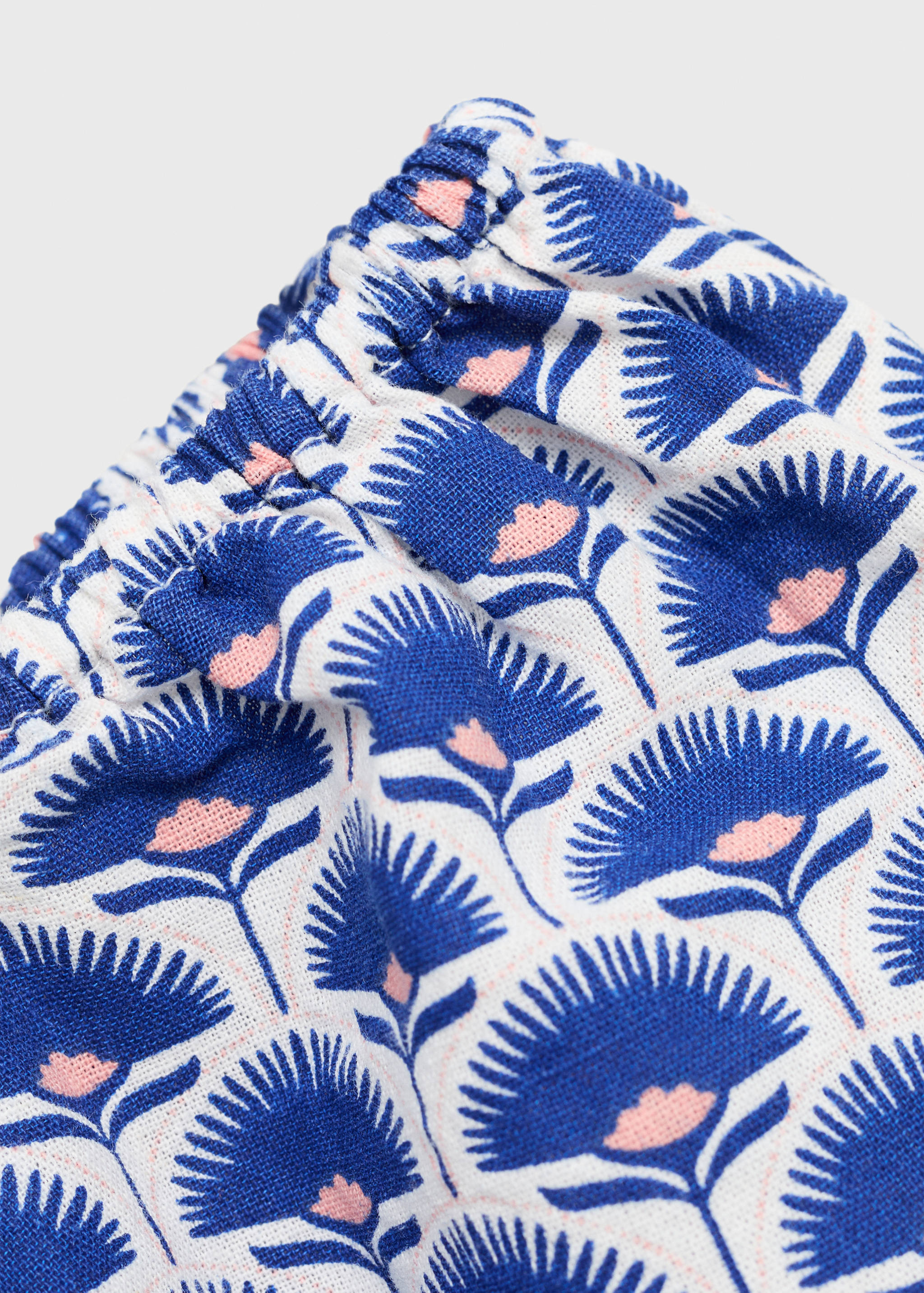 Printed linen blouse - Details of the article 8