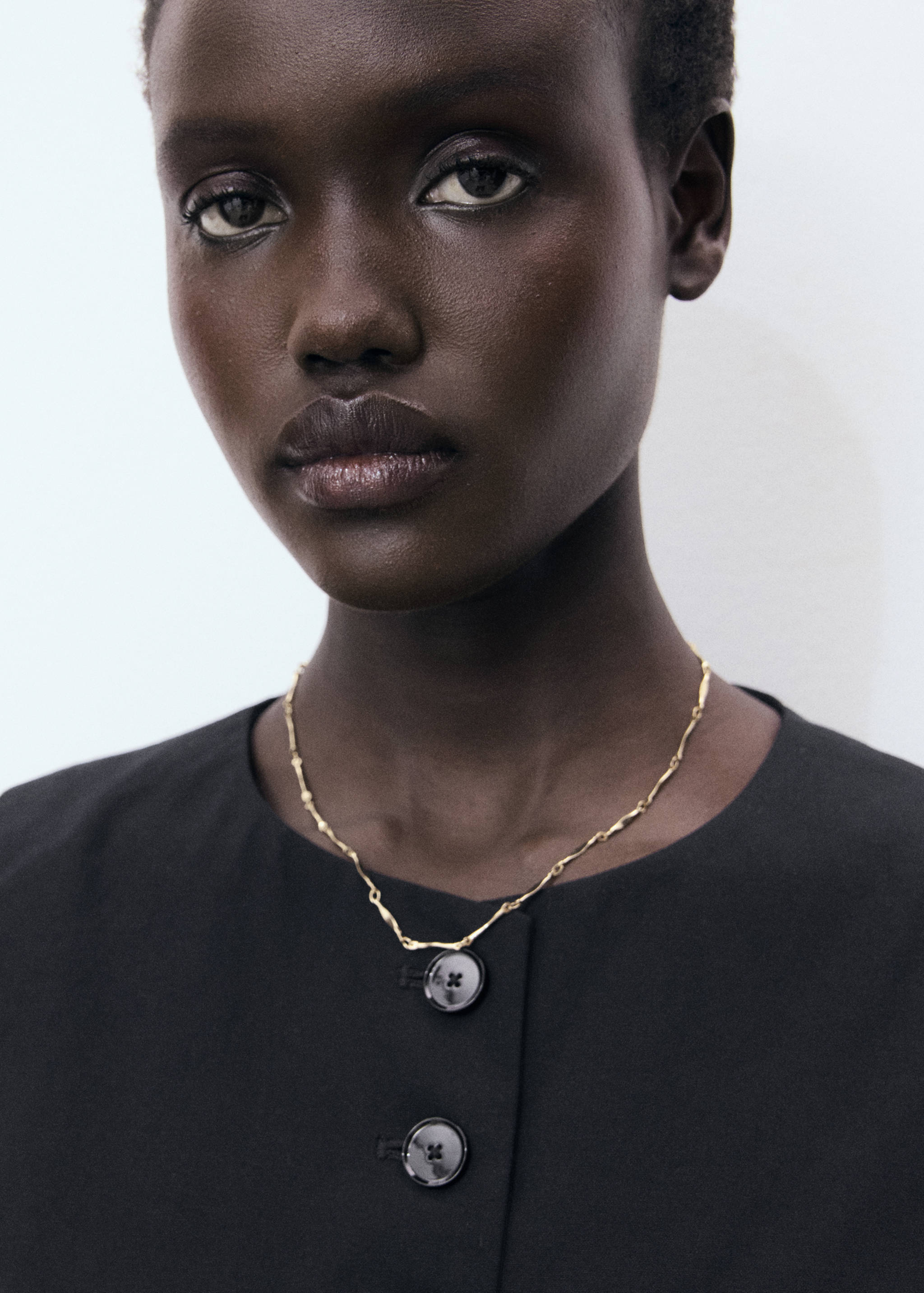 Suit vest with buttons - Details of the article 6