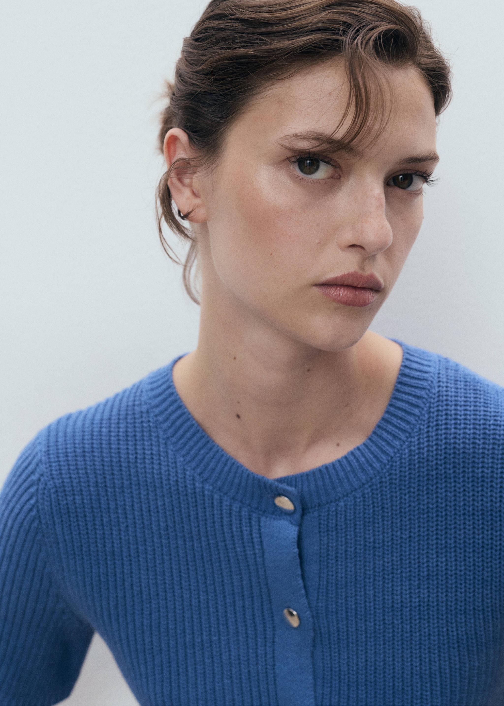 Short-sleeved knitted cardigan - Details of the article 1