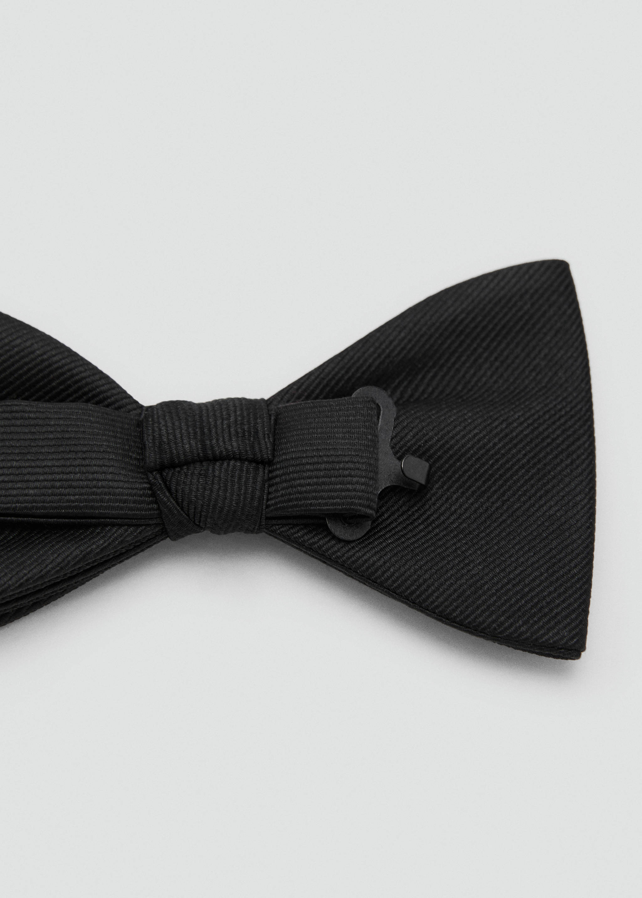 Классический галстук-бабочка с микроструктурой - Деталь изделия 1