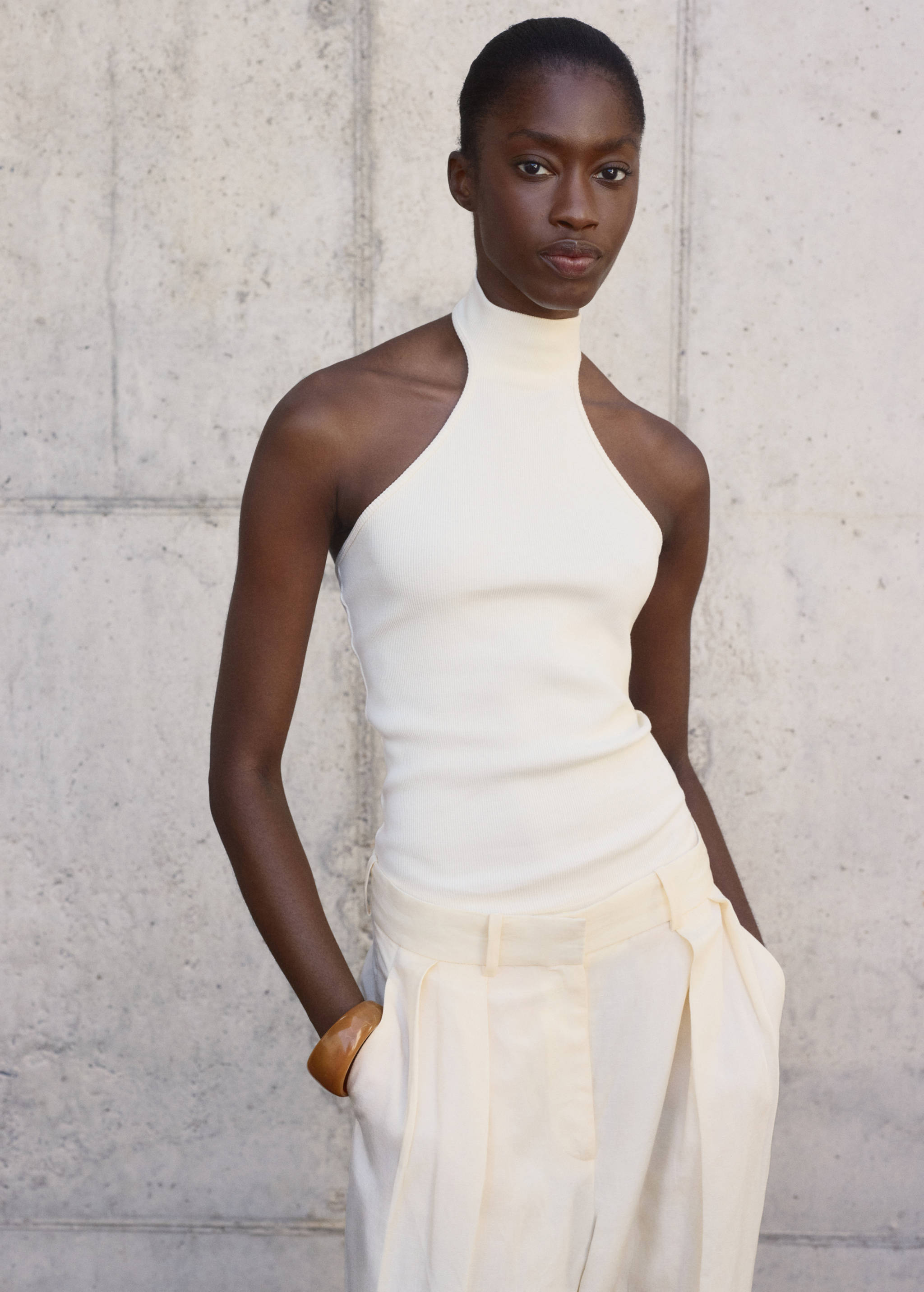 Knit halter top - Medium plane