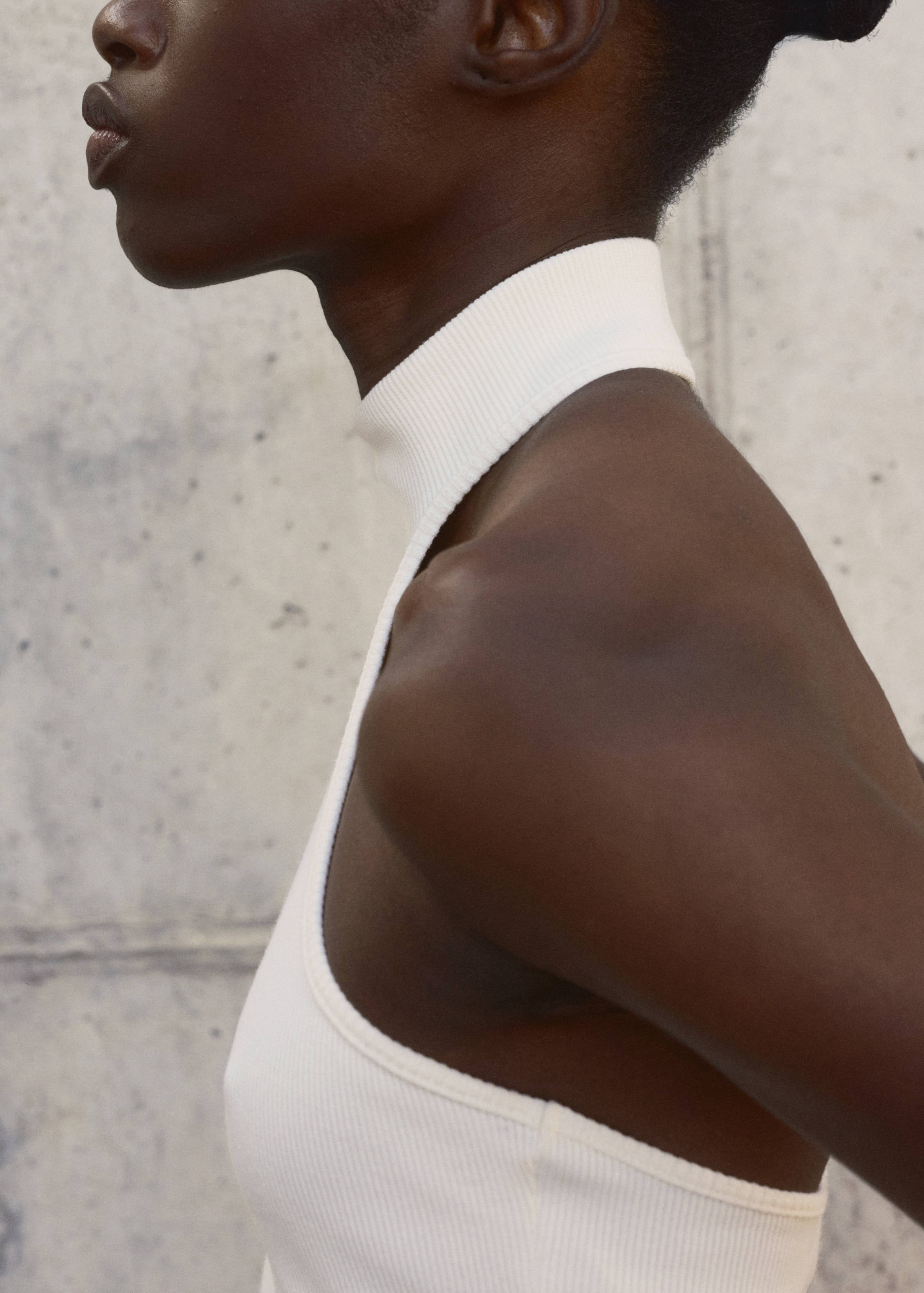 Knit halter top - Details of the article 1